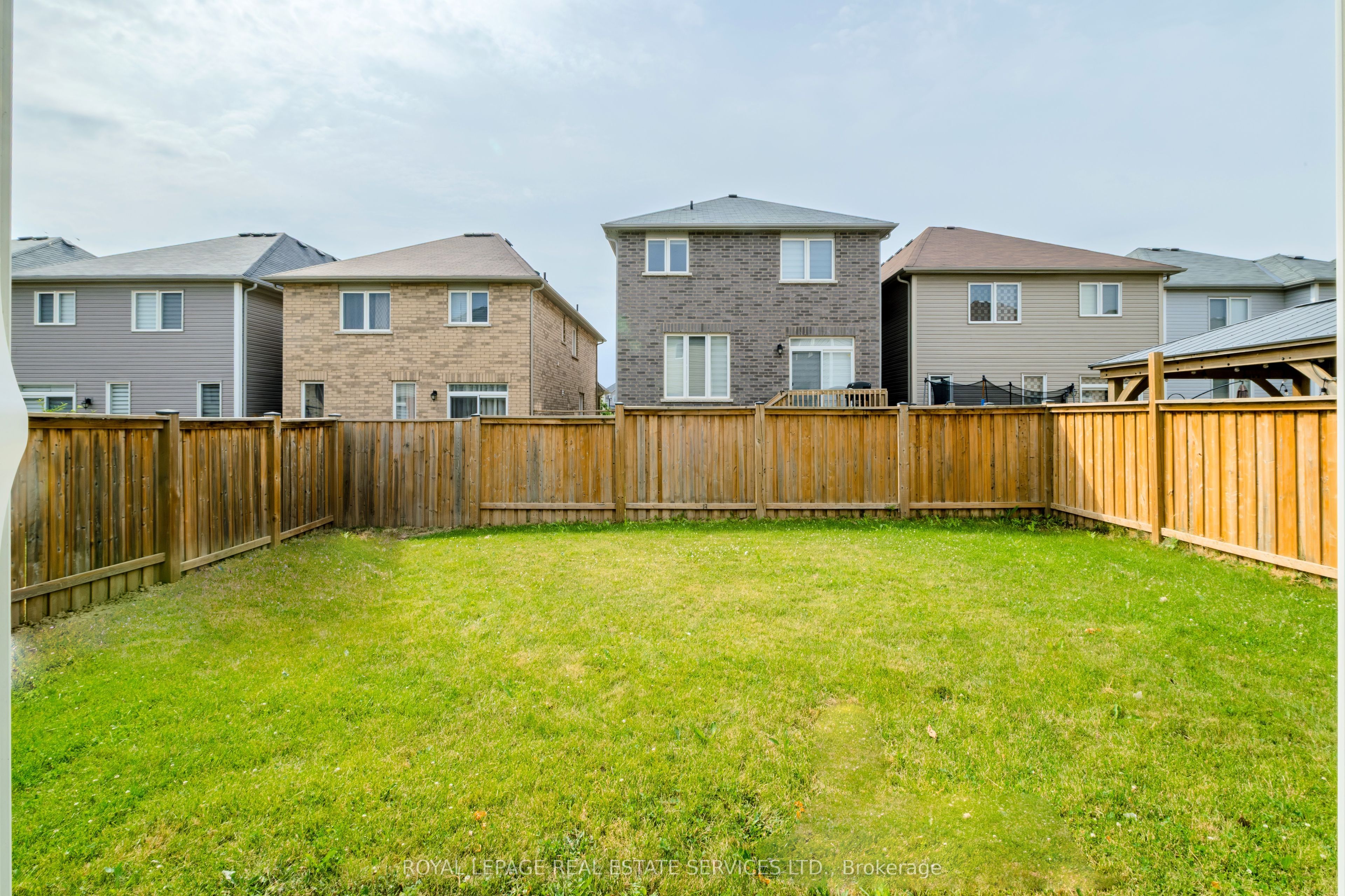 152 Munro Circle, Brantford, ON N3T 5L5 photo 2