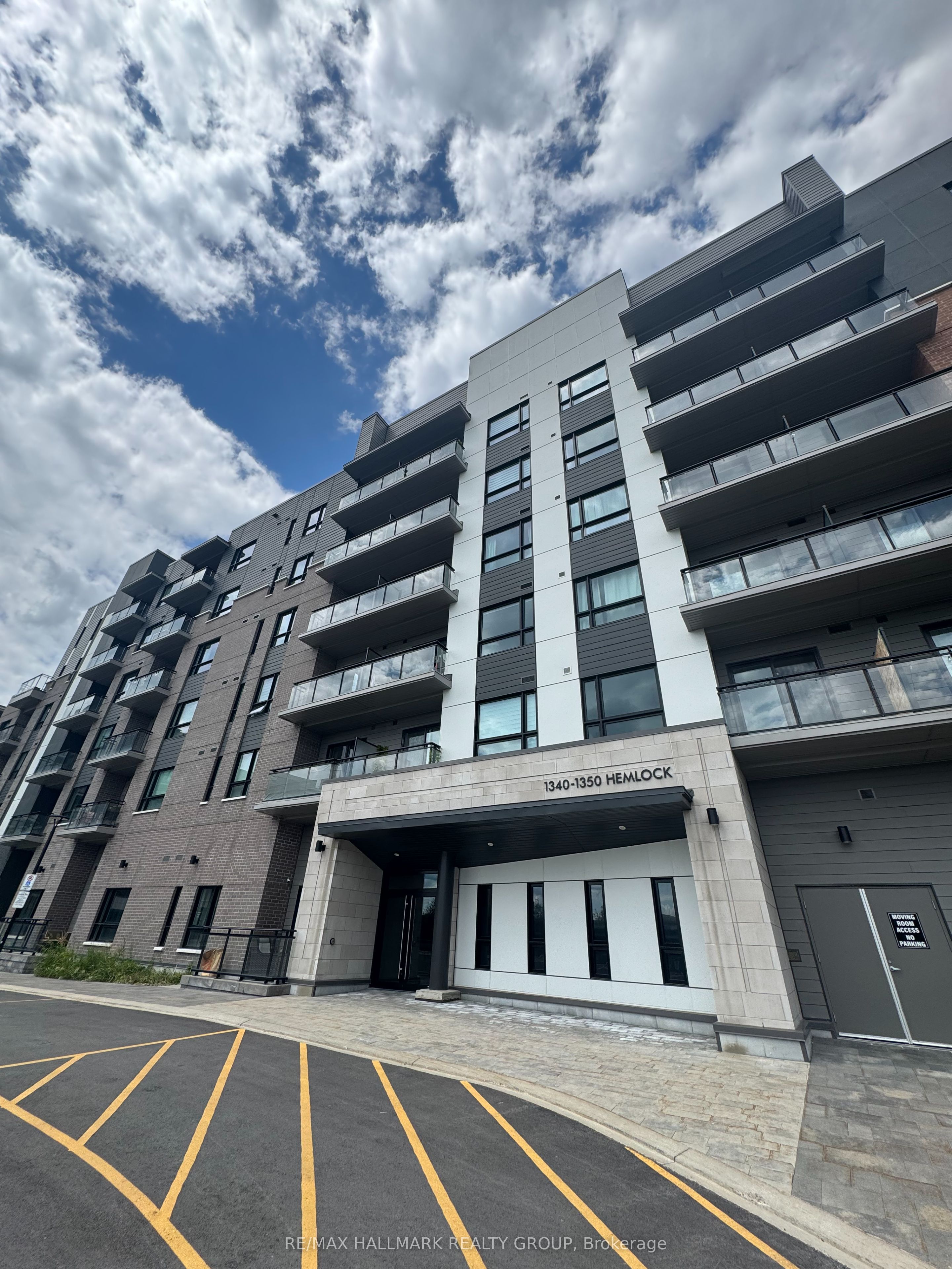 1350 Hemlock Road 412, Manor Park - Cardinal Glen and Area, ON K1K 5C2 photo 4