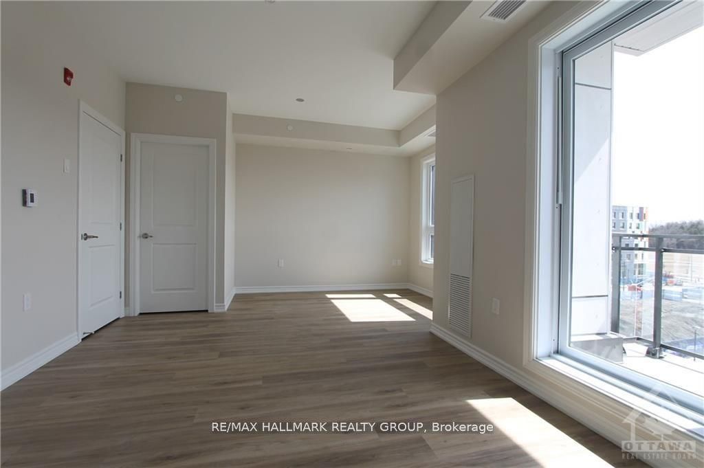 1350 Hemlock Road 412, Manor Park - Cardinal Glen and Area, ON K1K 5C2 photo 5