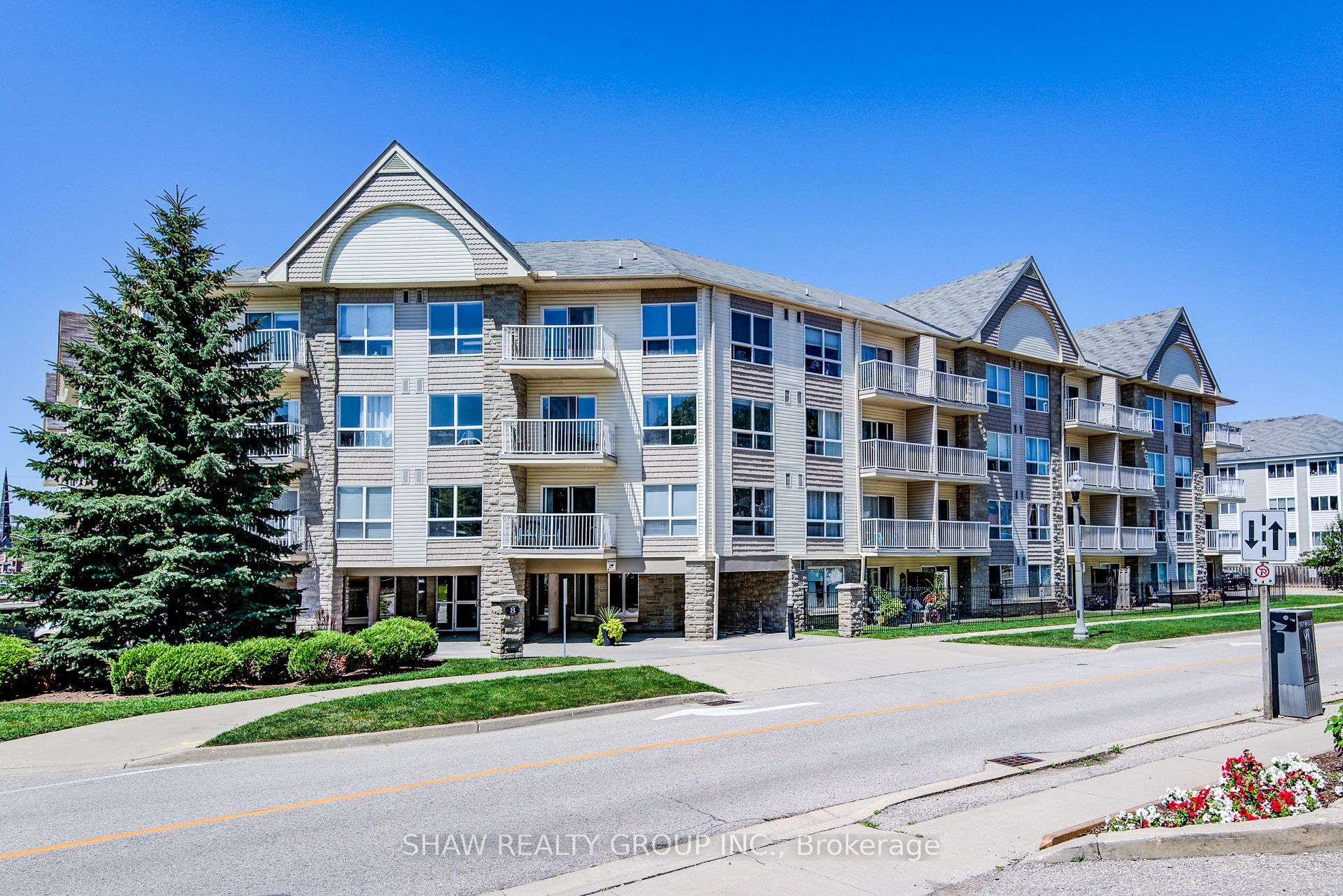 8 Harris Street 104, Cambridge, ON N1R 8R1 photo 3