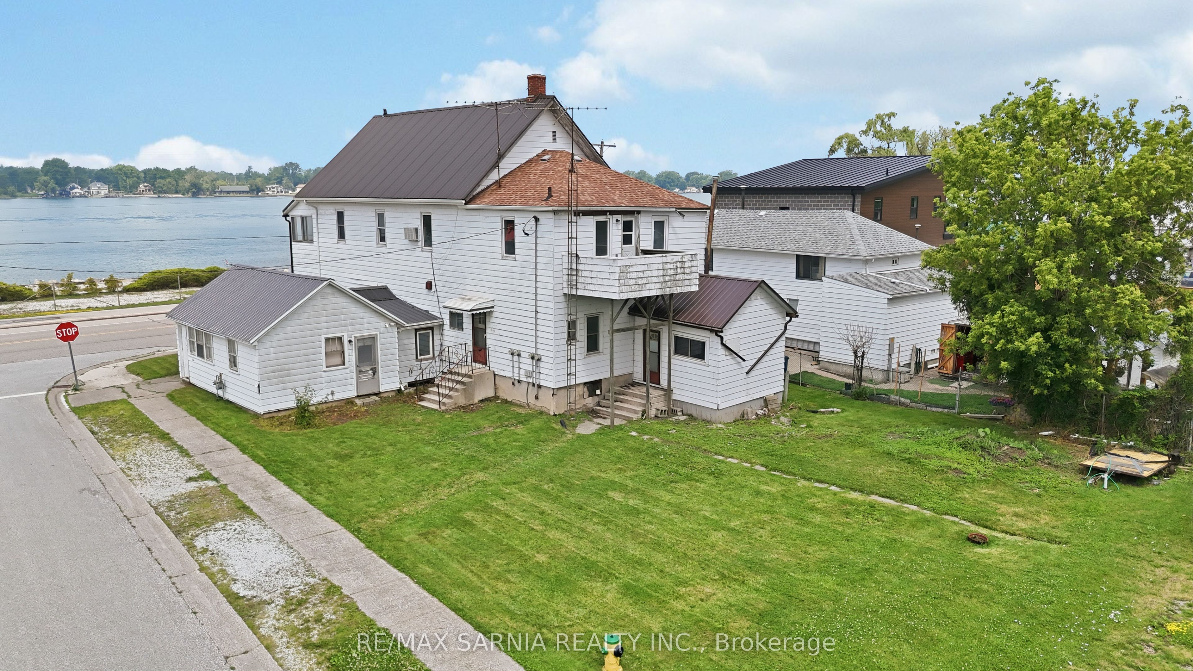4364 St. Clair Parkway, St. Clair, ON N0P 2B0 photo 5