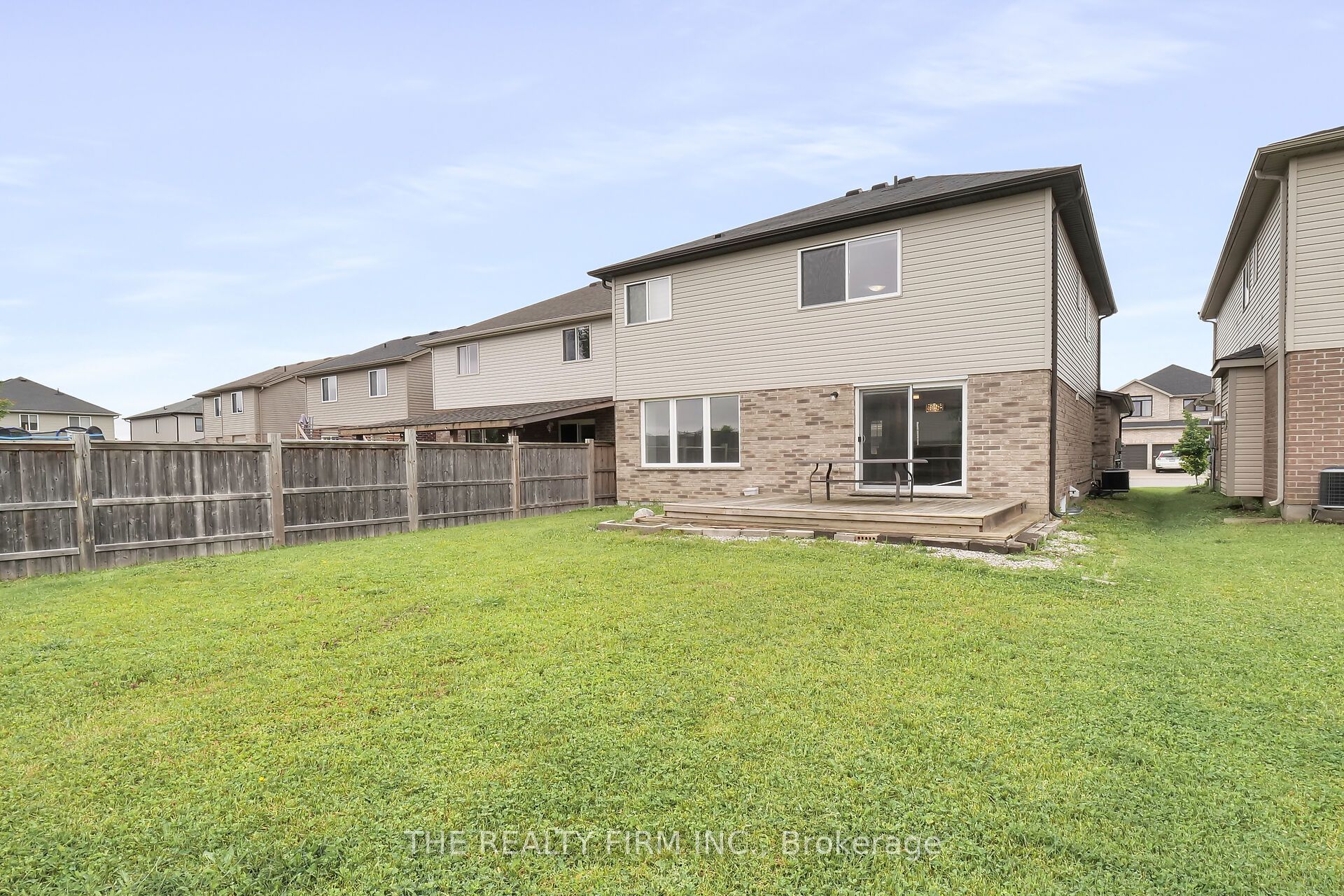 2590 Tokala Trail, London North, ON N6G 5B4 photo 3