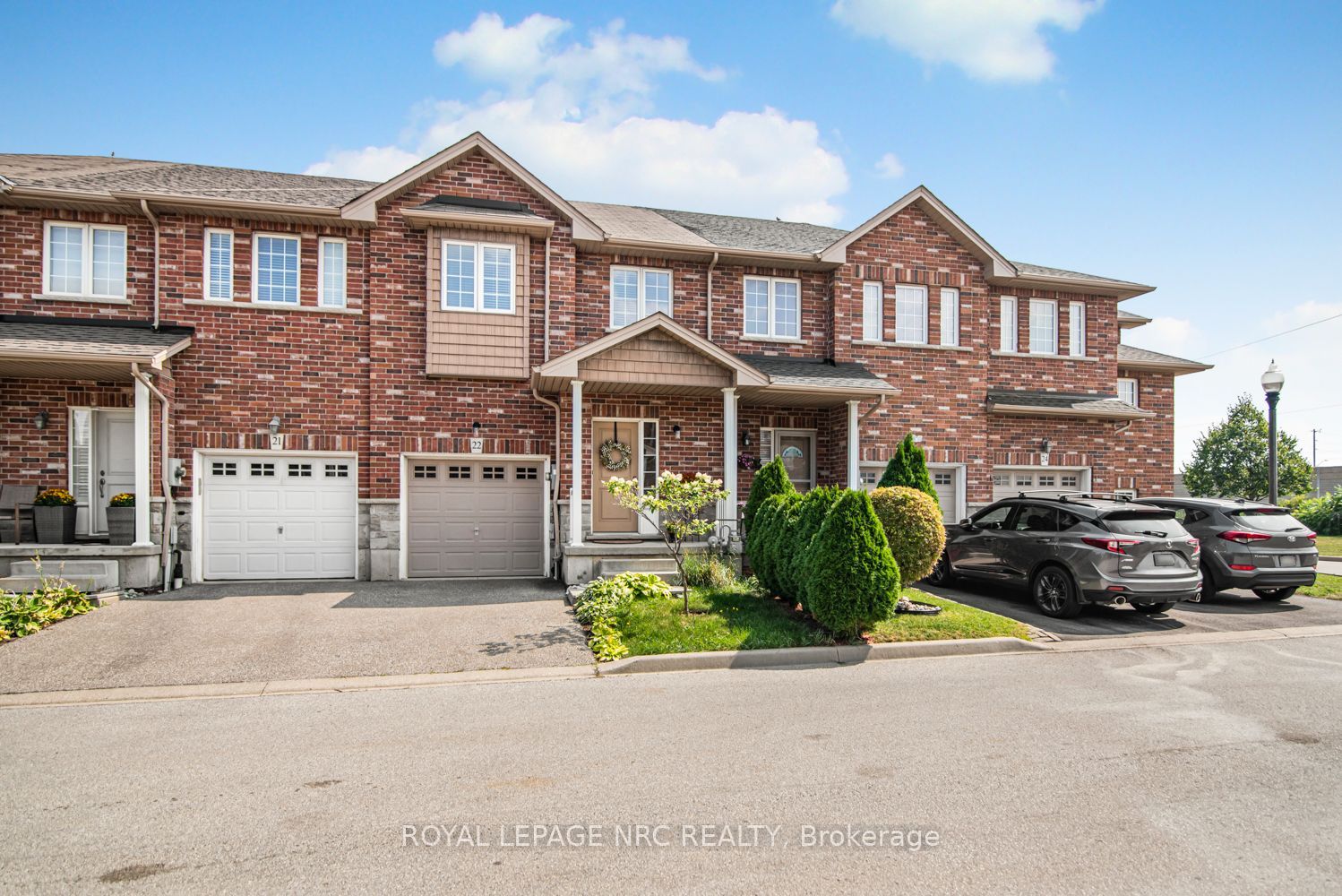 45 Seabreeze Crescent 22, Hamilton, ON L8E 0G1