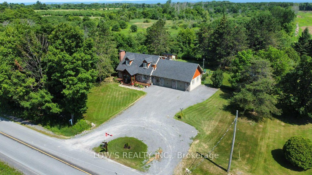 505 Greenlane Road E, Champlain, ON K6A 2R2