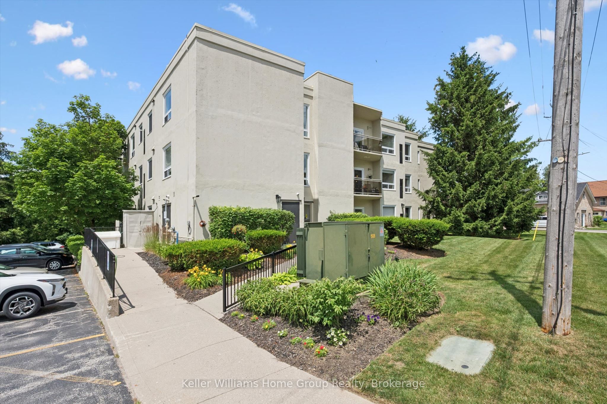 245 Queen Street W 305, Centre Wellington, ON N1M 3R6 photo 3