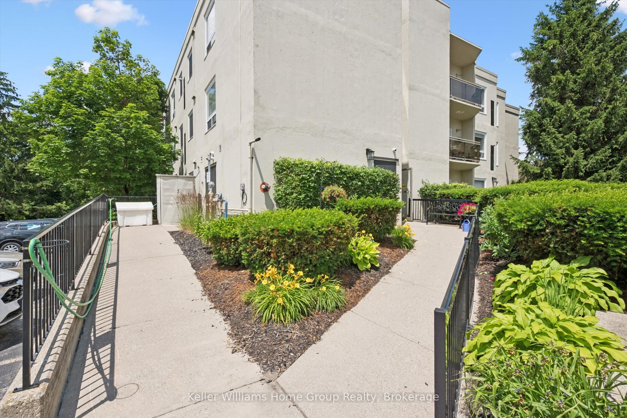 245 Queen Street W 305, Centre Wellington, ON N1M 3R6 photo 4