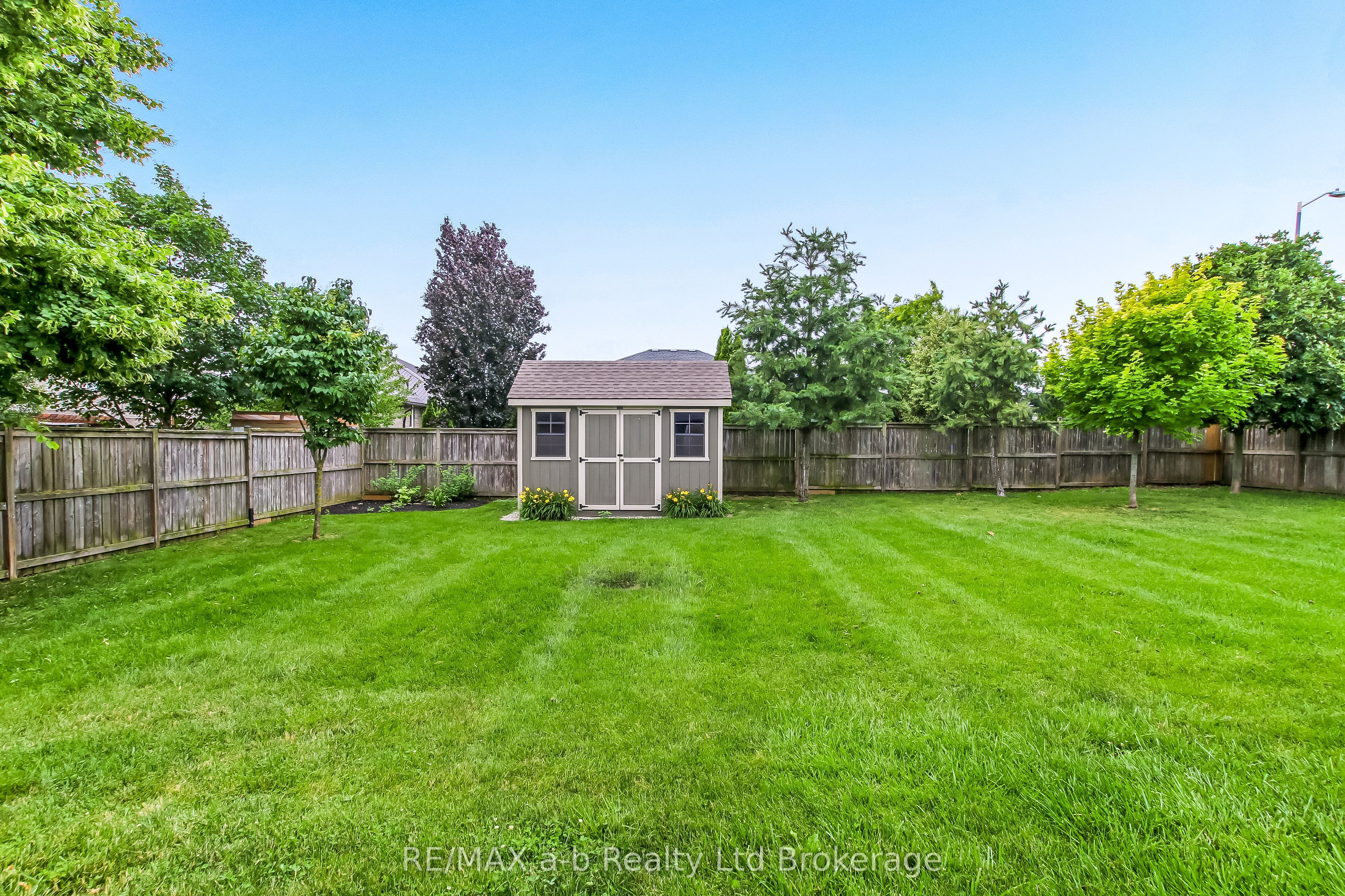 39 Primrose Drive, Tillsonburg, ON N4G 5S7 photo 4