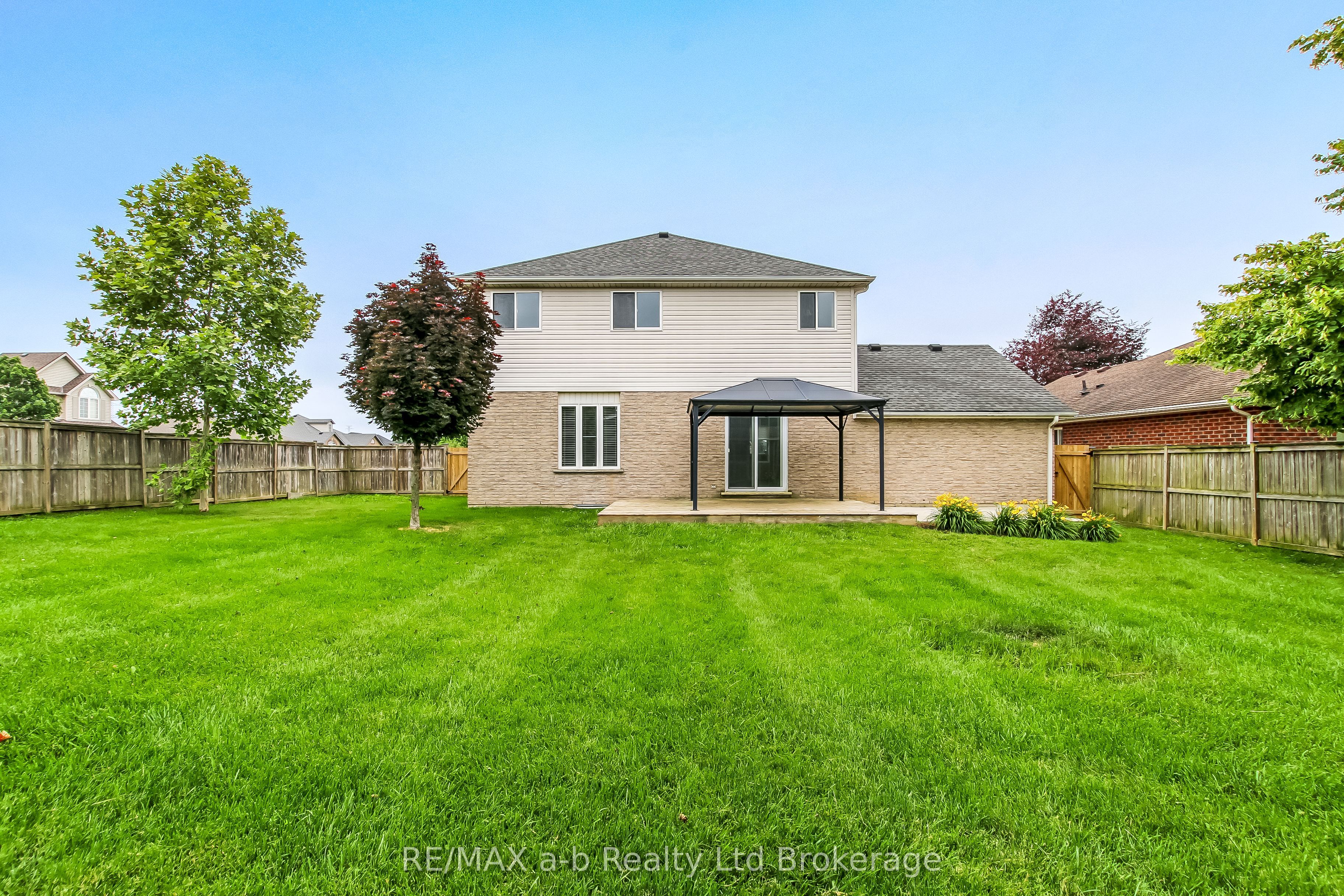 39 Primrose Drive, Tillsonburg, ON N4G 5S7 photo 5