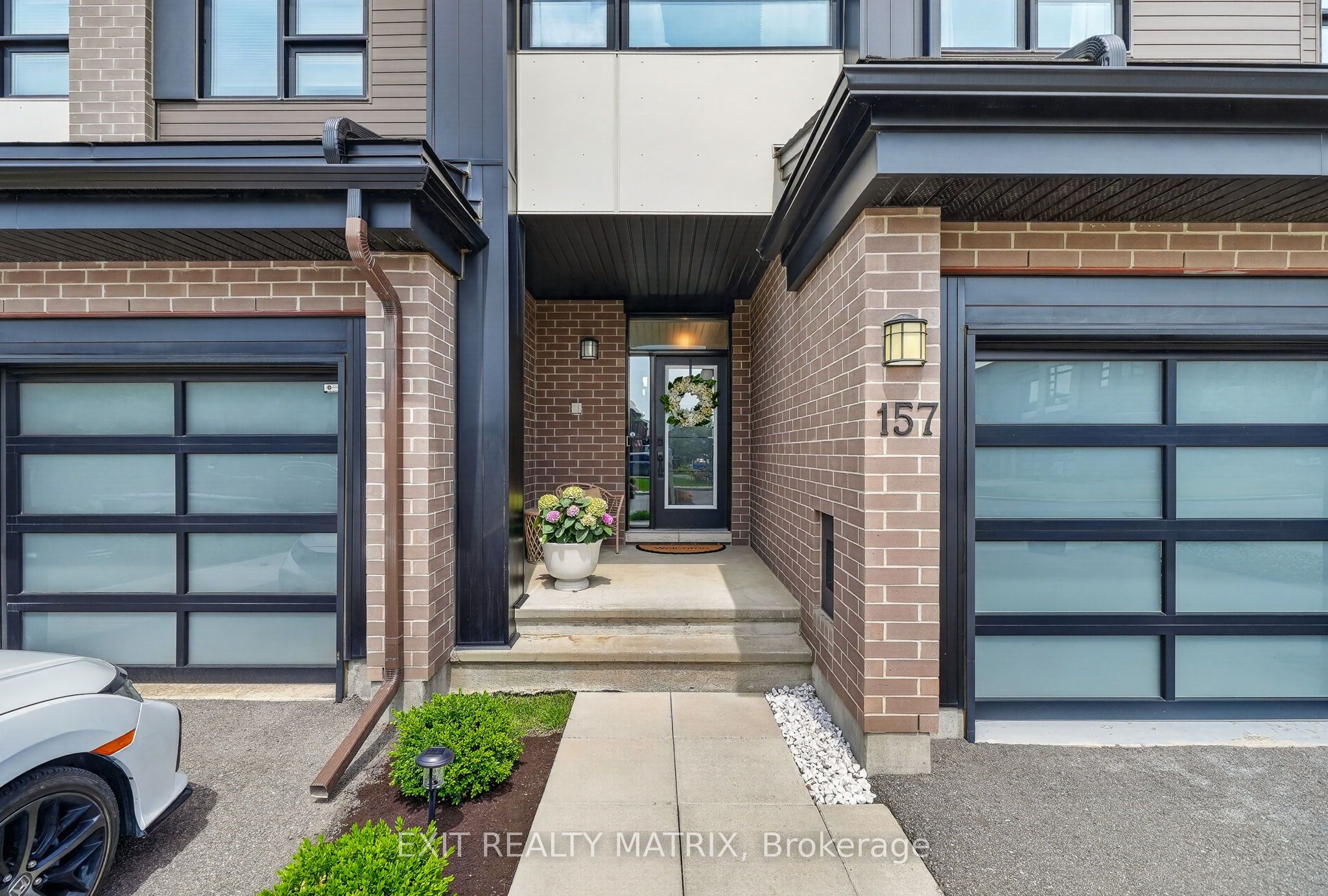 157 Longworth Avenue, Leitrim, ON K1T 0T2 photo 2
