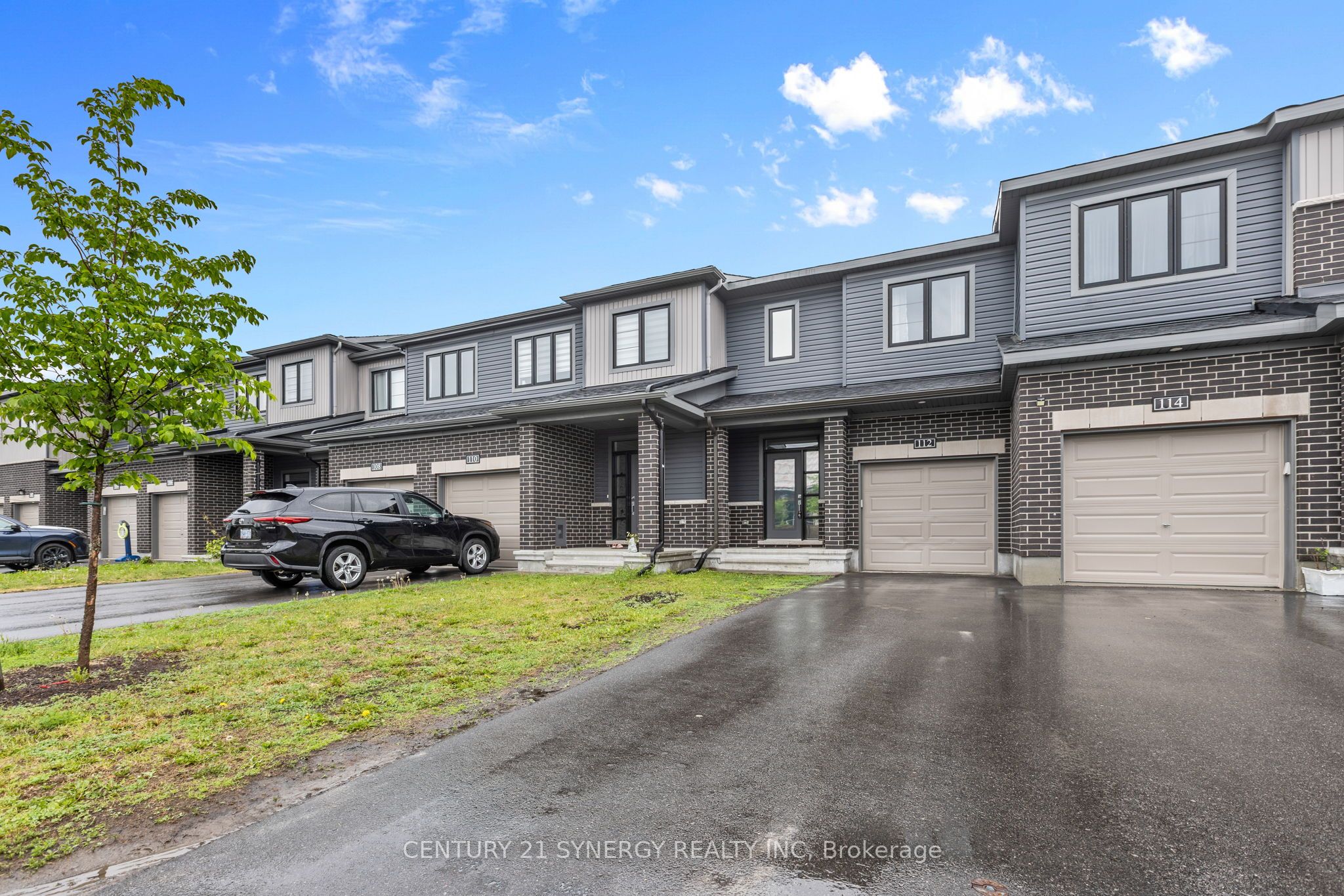 112 Attwell Private, Kanata, ON K2K 0P6 photo 2
