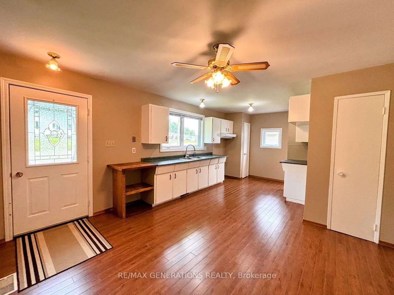 62 Redwing Avenue, Manitouwadge, ON P0T 2C0 photo 5