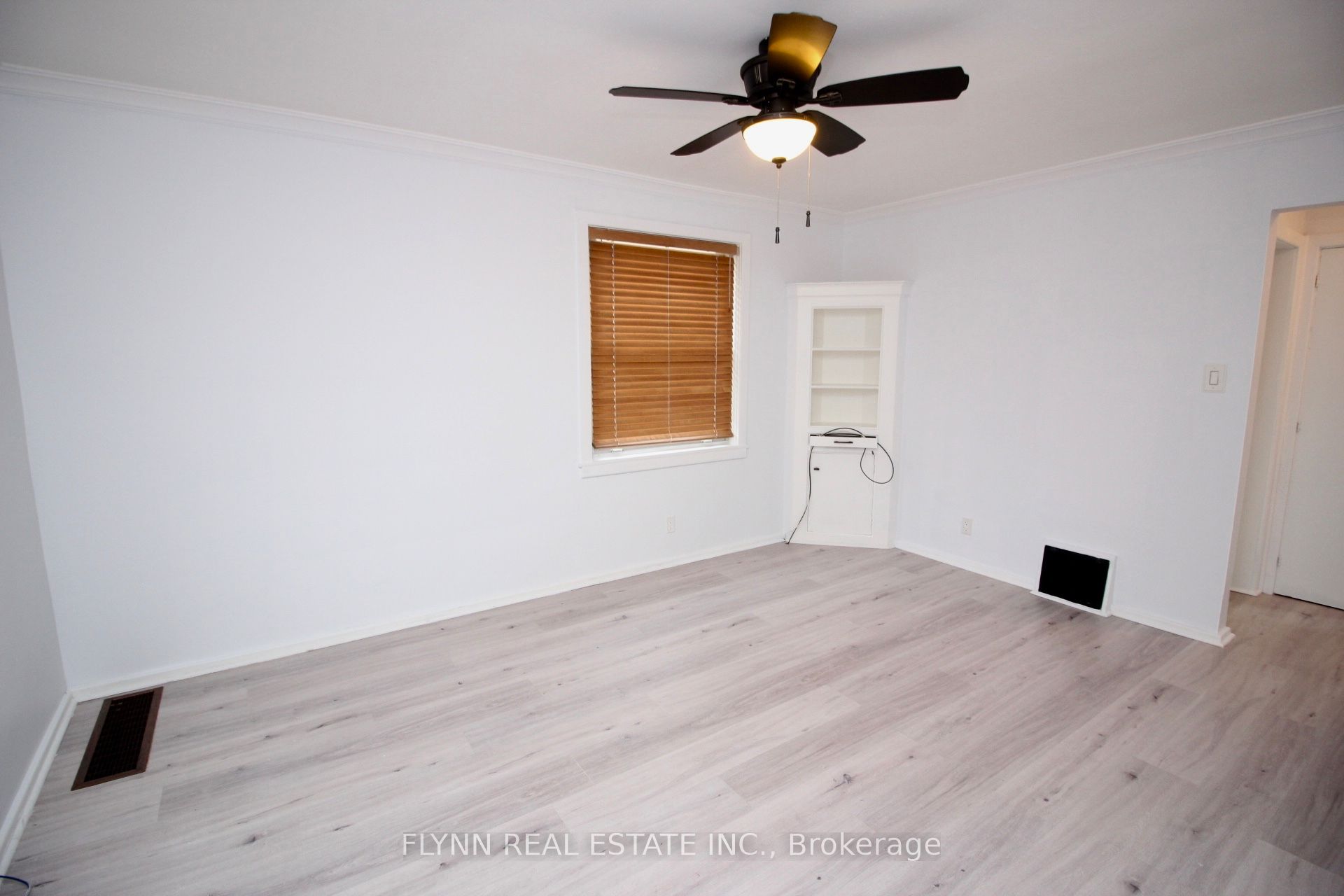 86 ARGYLE Crescent, St. Catharines, ON L2P 2P4 photo 5