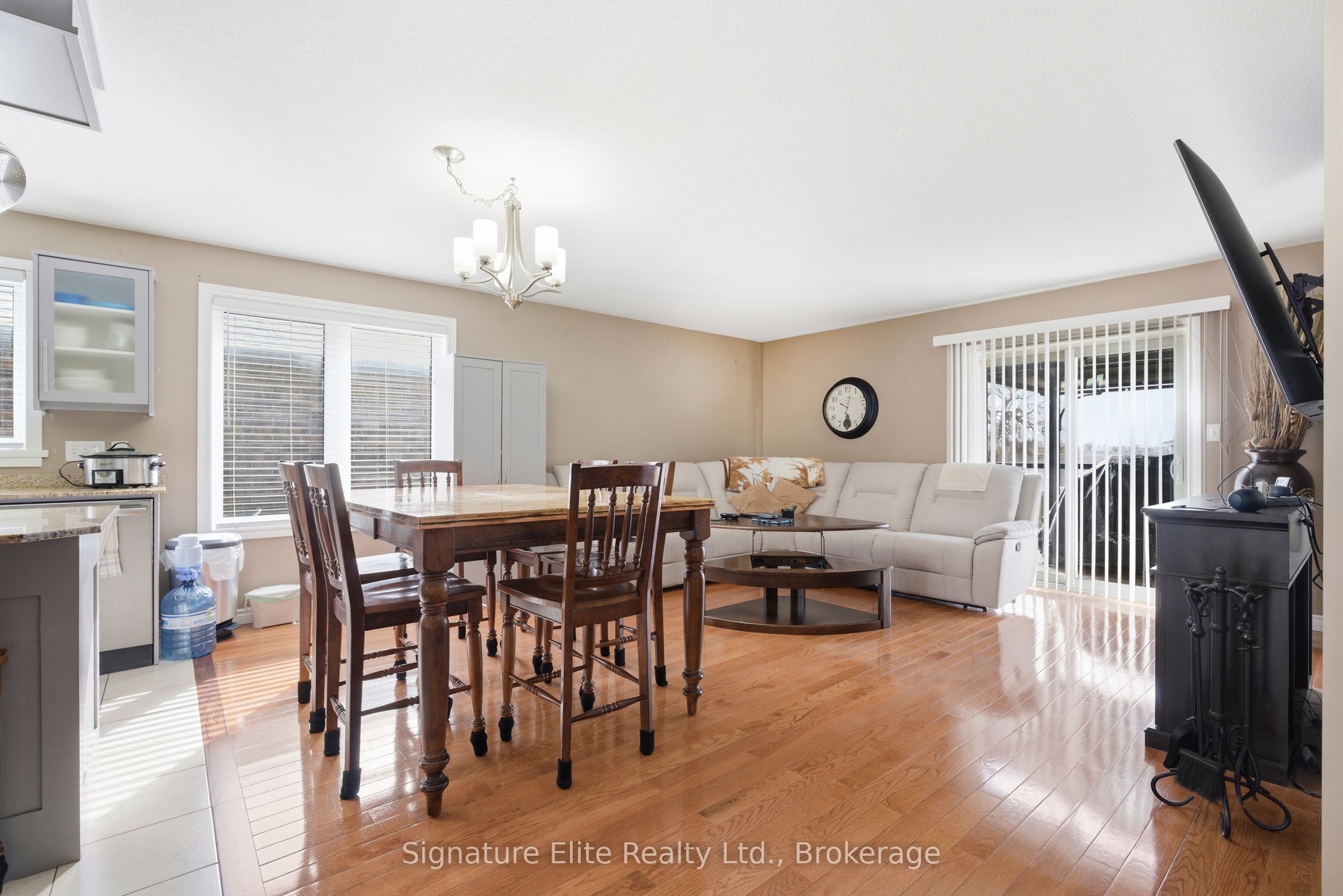 105 Milton Seiler Crescent, Minto, ON N0G 2P0 photo 5