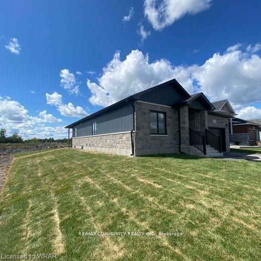 52 Potter Drive, Loyalist, ON K0H 2H0 photo 3