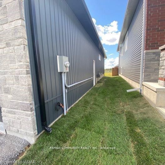 52 Potter Drive, Loyalist, ON K0H 2H0 photo 4