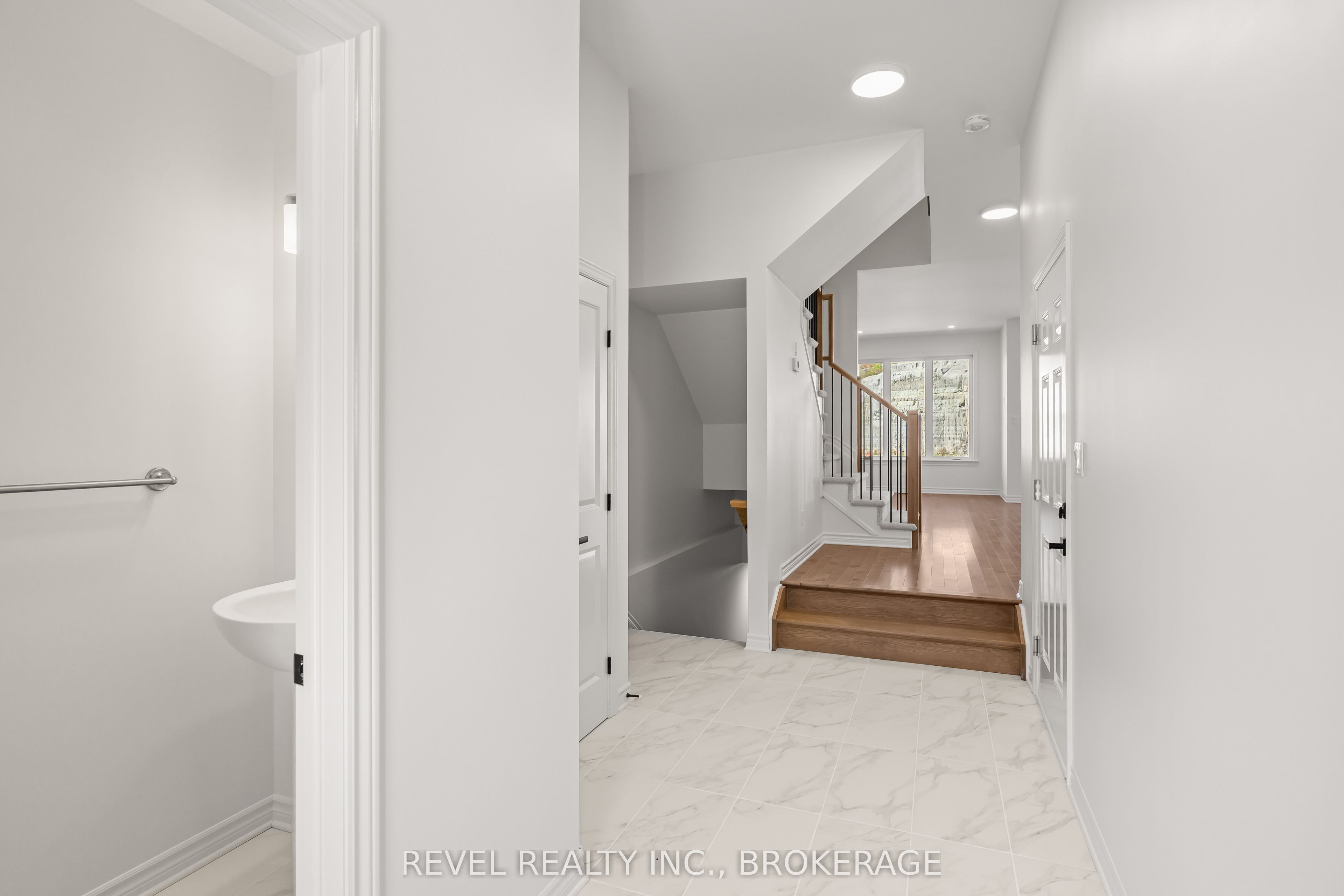 332 Dockside Drive, Kingston, ON K7K 0L6 photo 2