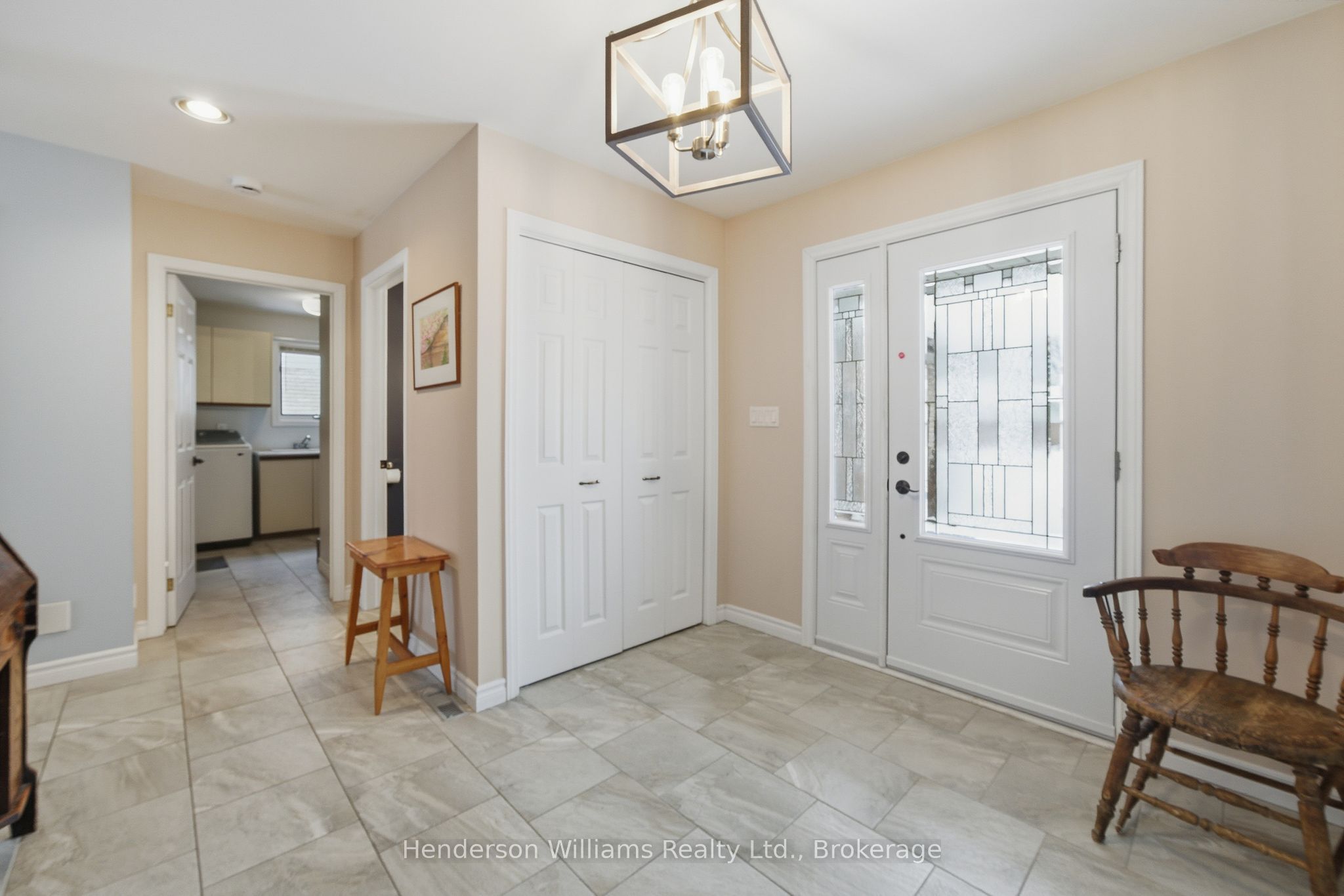 42 Forchuk Crescent, Quinte West, ON K8V 6N2 photo 2
