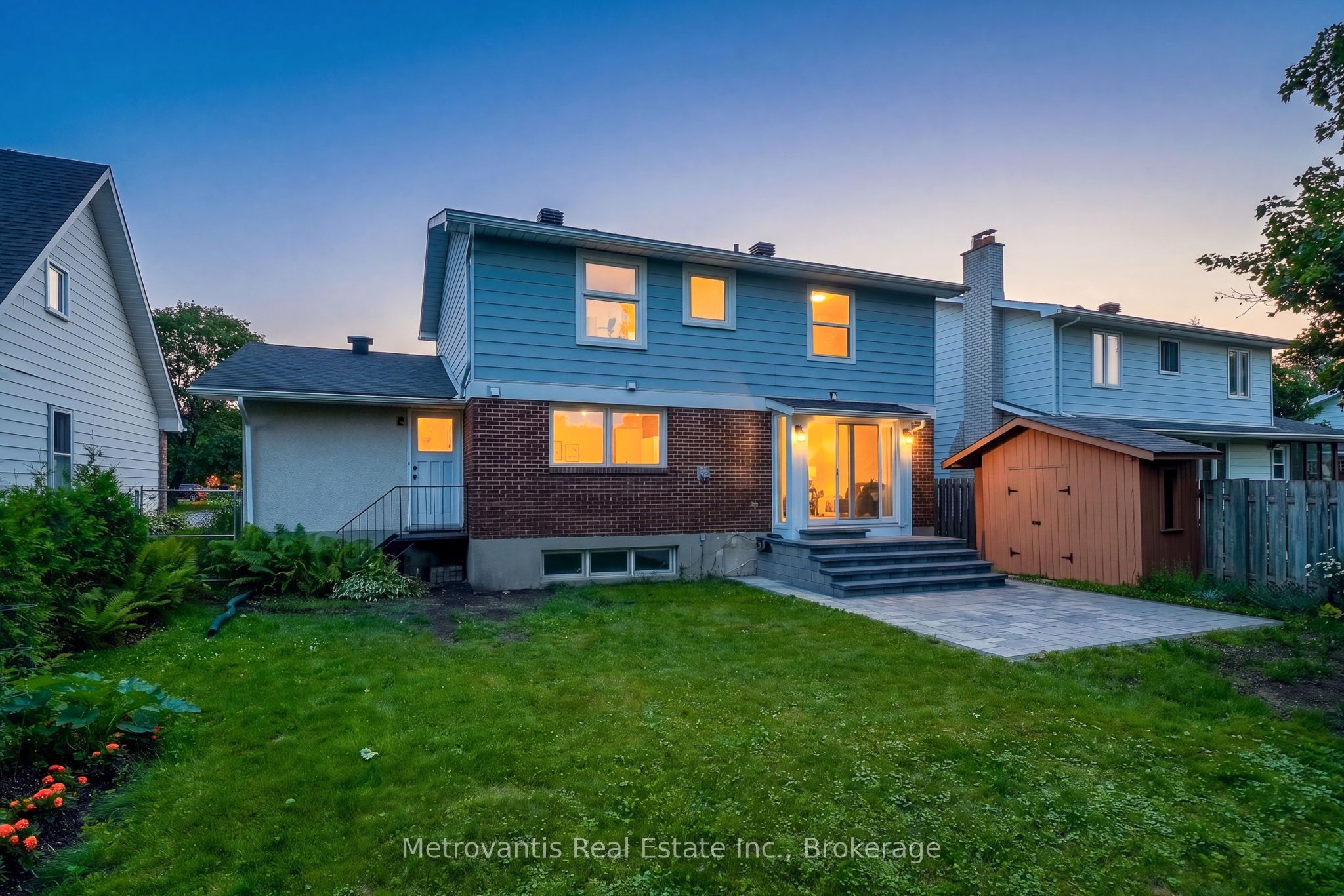 607 Laverendrye Drive, Beacon Hill North - South and Area, ON K1J 7C2 photo 3