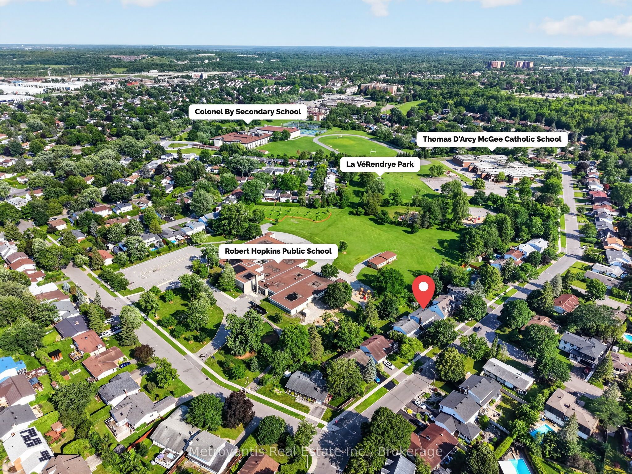 607 Laverendrye Drive, Beacon Hill North - South and Area, ON K1J 7C2 photo 4