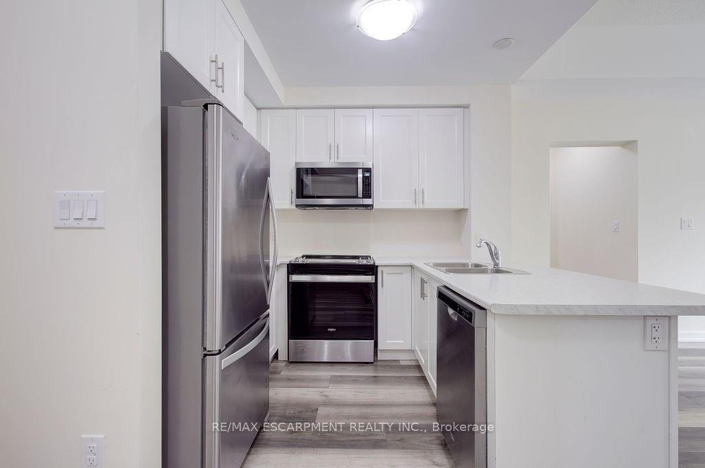 450 Dundas Street E 110, Hamilton, ON L8B 0L7 photo 3