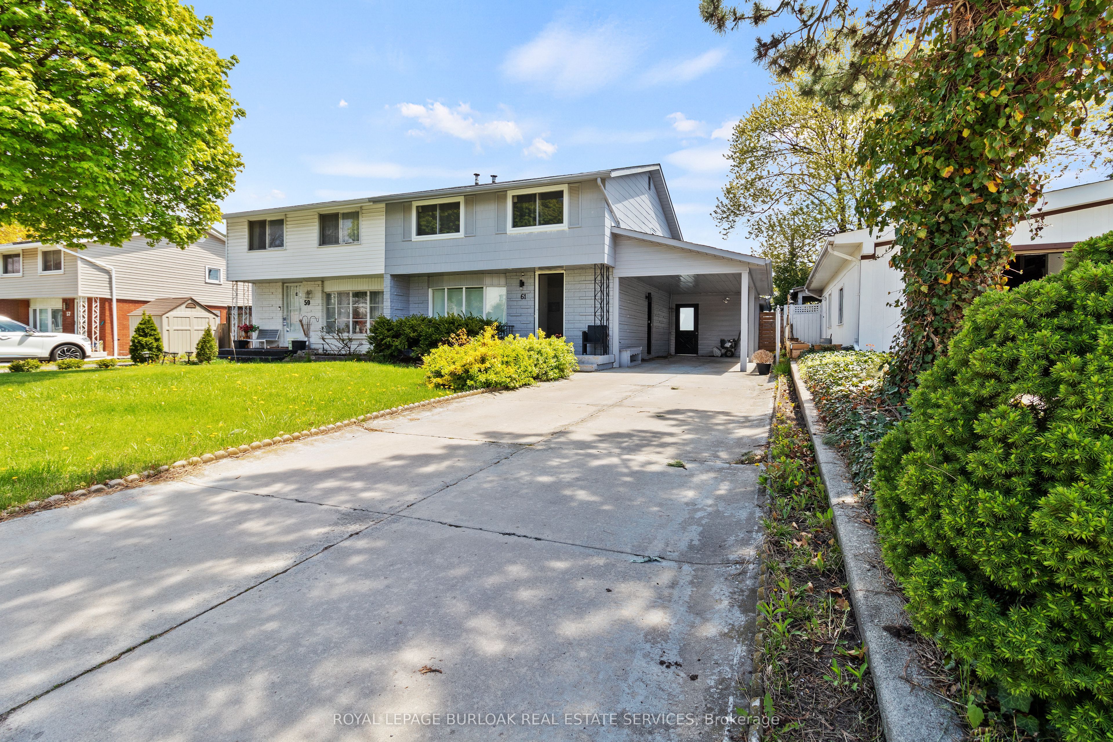 61 Goldfinch Road LOWER, Hamilton, ON L9A 3W9