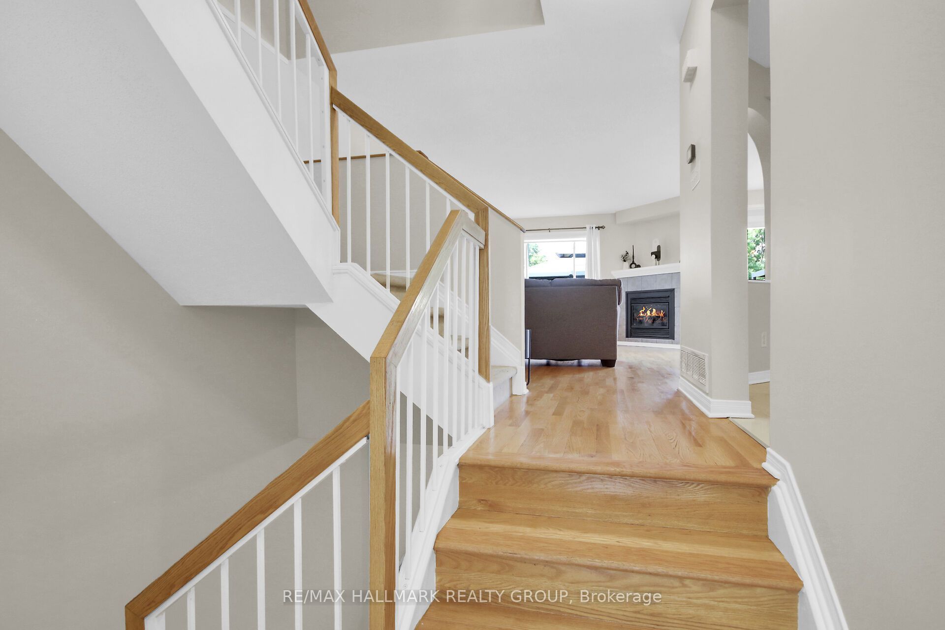 2032 Dorima Street, Orleans - Cumberland and Area, ON K4A 3J7 photo 5