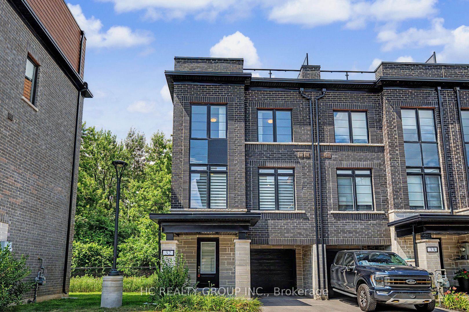 258 Hespeler Road 32, Cambridge, ON N1R 0C9 photo 2
