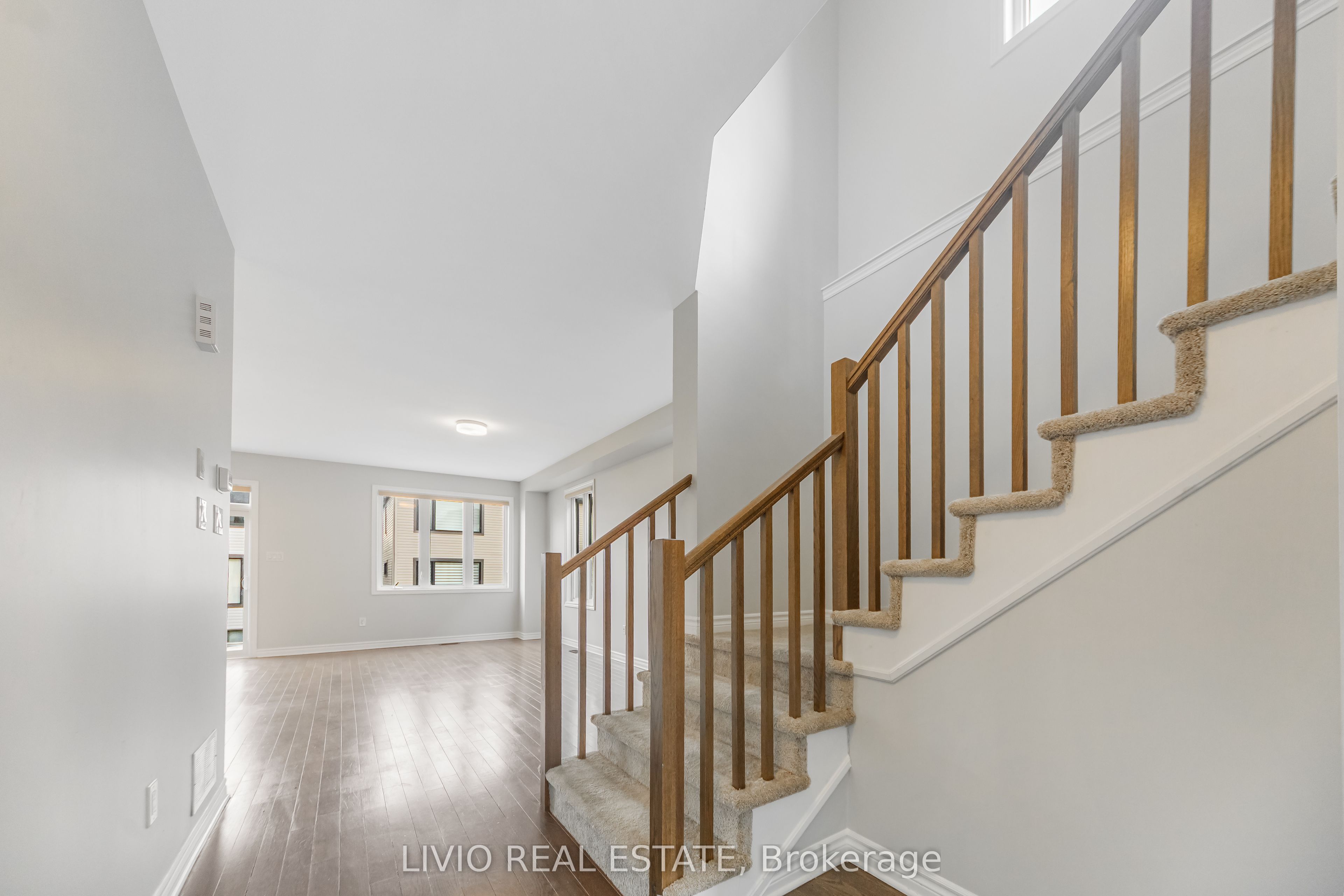 56 Jargeau Road, Orleans - Convent Glen and Area, ON K1W 0S7 photo 4