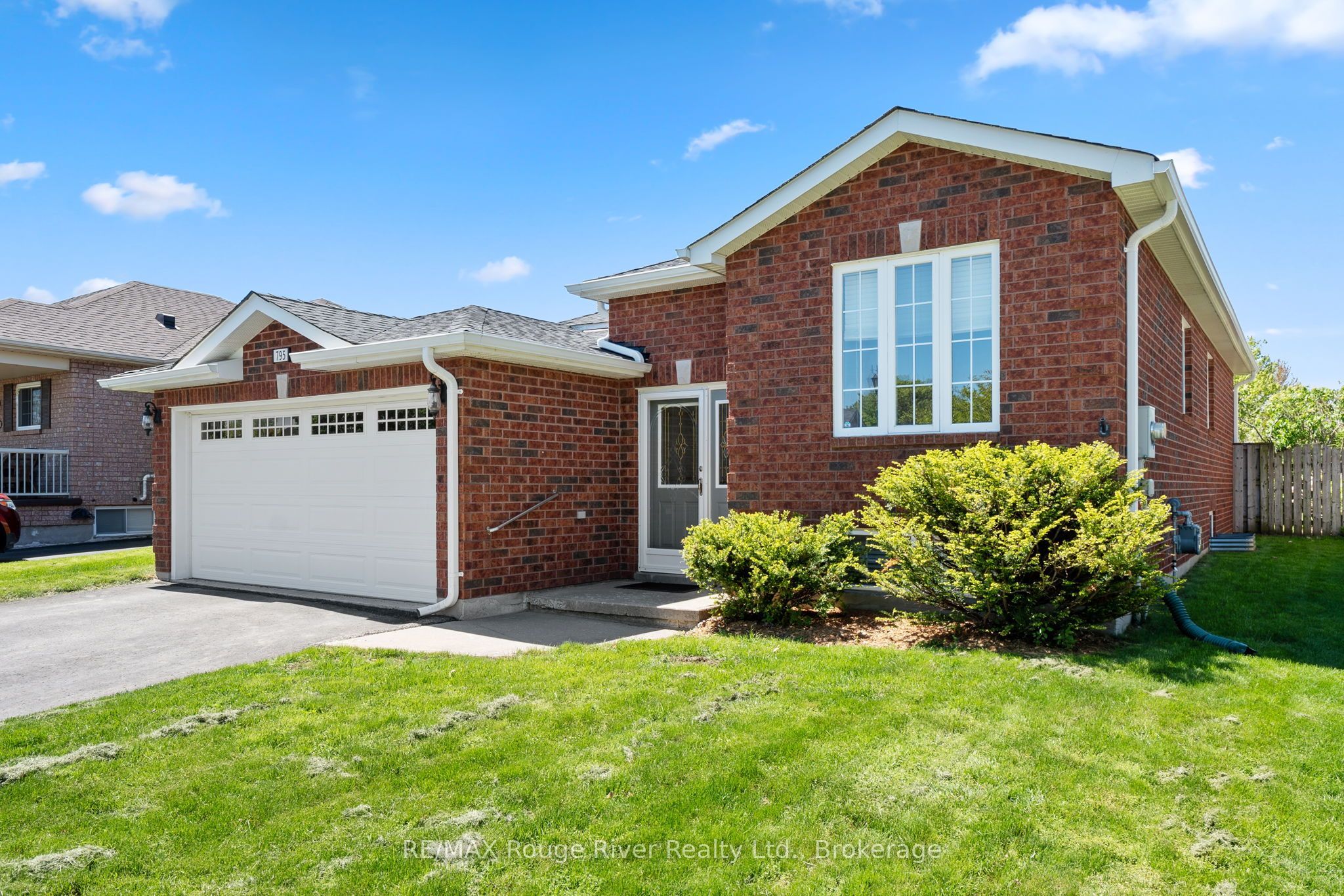 795 Munson Crescent, Cobourg, ON K9A 5N9 photo 3