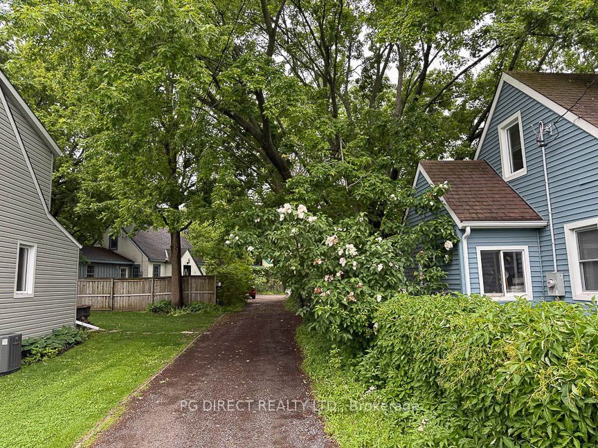 4 Chapel Street, Prince Edward County, ON K0K 2T0 photo 3