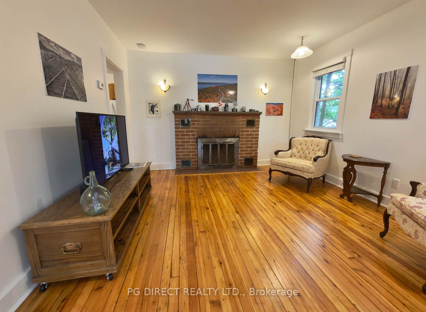 4 Chapel Street, Prince Edward County, ON K0K 2T0 photo 5
