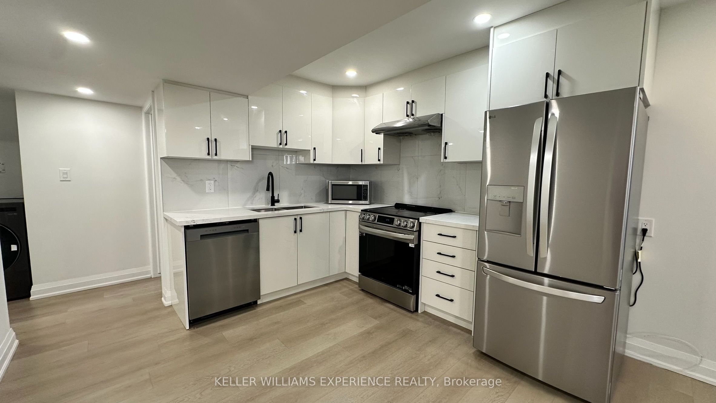106 Sebastian Street, Blue Mountains, ON N0H 1J0 photo 3