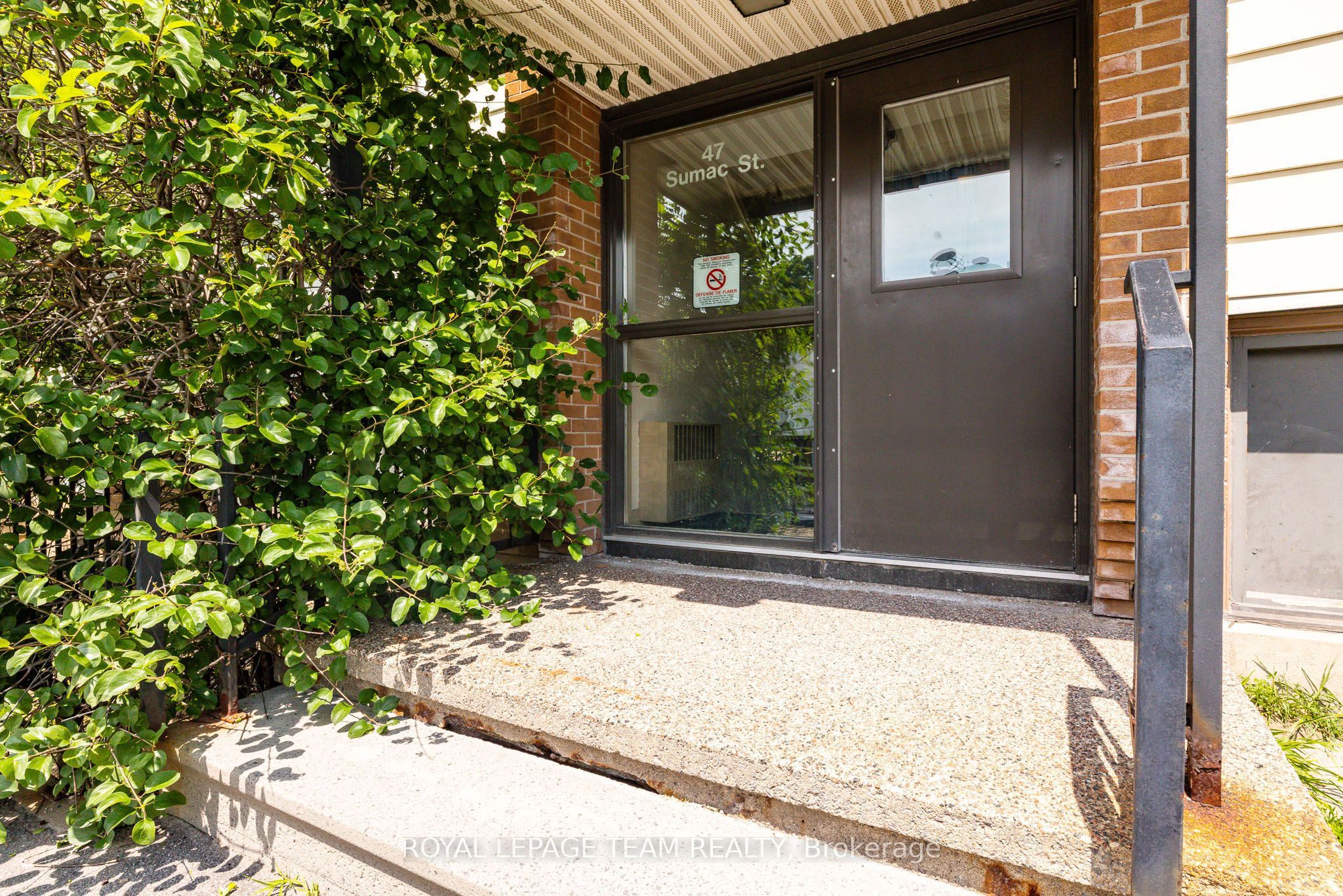 47 Sumac Street 12, Beacon Hill North - South and Area, ON K1J 7T7 photo 2
