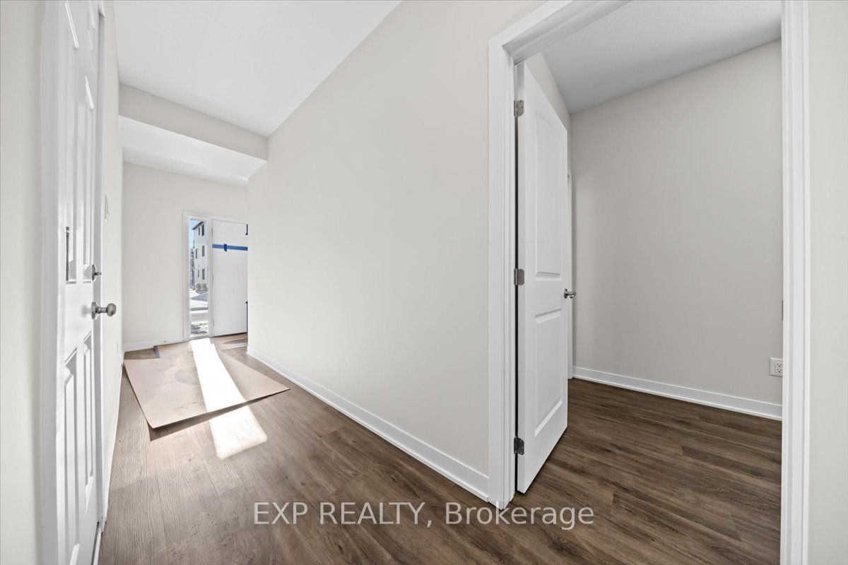 314 John Kim Bell Private, Manor Park - Cardinal Glen and Area, ON K1K 5C2 photo 3