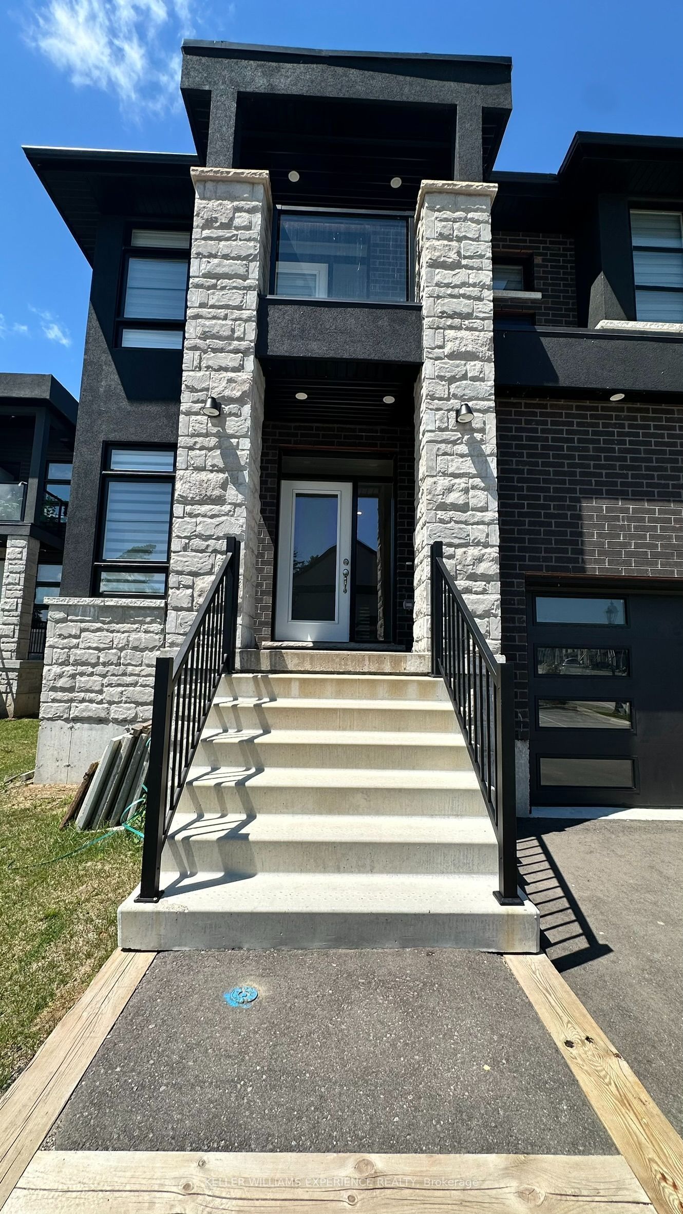 106 Seabastian Street, Blue Mountains, ON N0H 1J0 photo 3