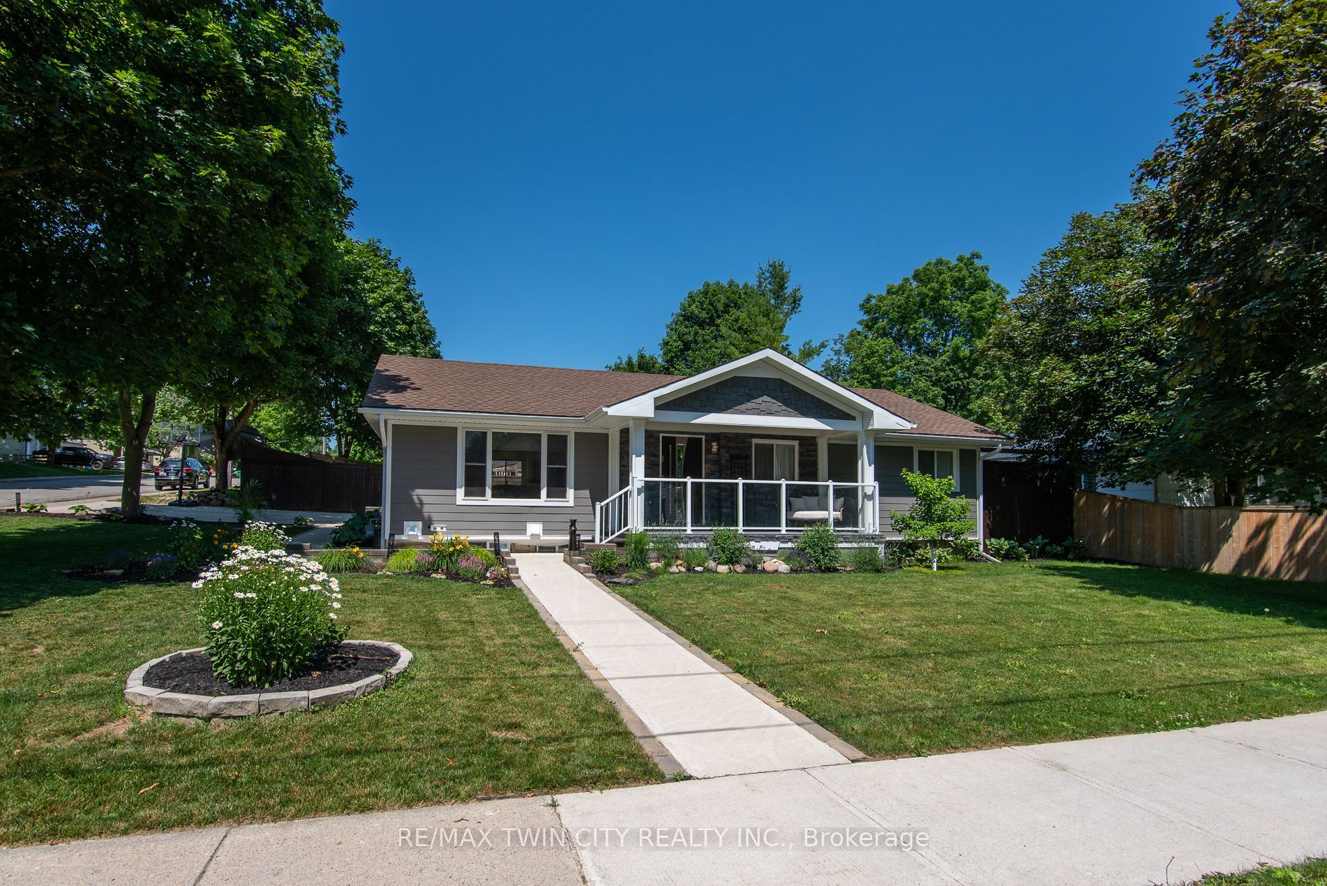 99 John Street W, North Huron, ON N0G 2W0 photo 2