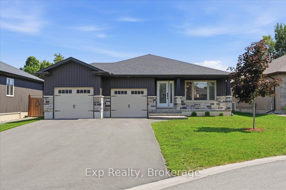5 Sylvan Street, Quinte West, ON K8V 0C6 photo 3