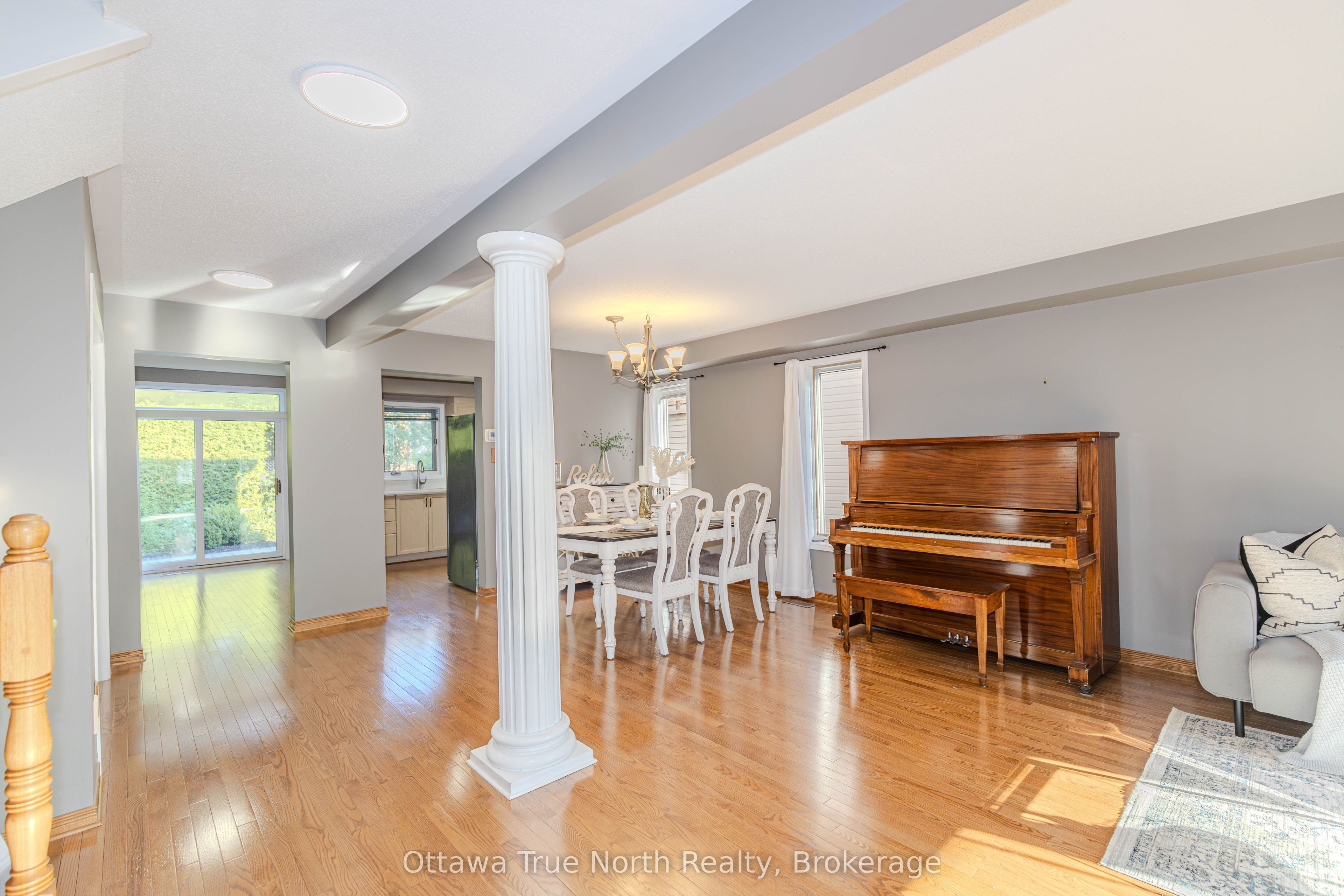 282 Knudson Drive, Kanata, ON K2K 2N8 photo 4