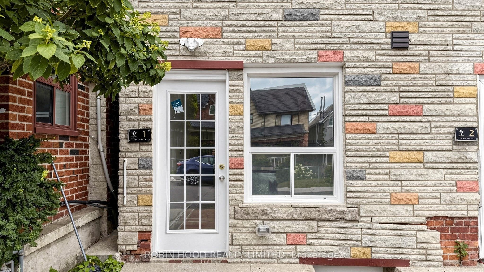 82 Ford Street 1, Out of Area, ON M6N 3A1 photo 2