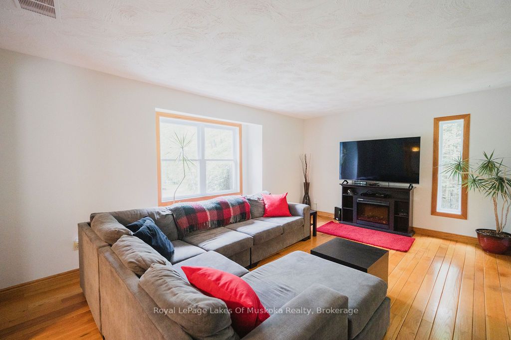 12 Murray Street, Sundridge, ON P0A 1Z0 photo 5