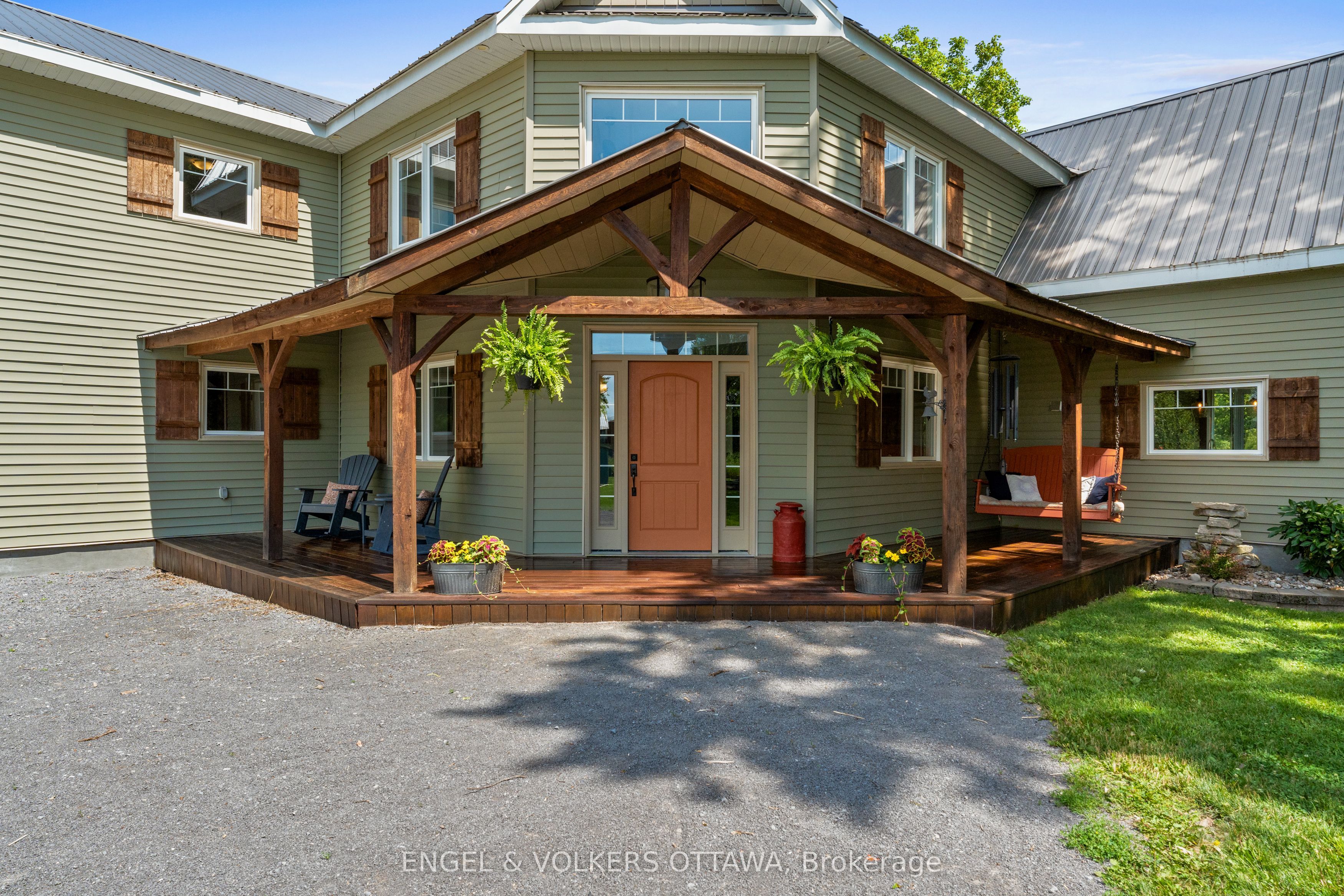 6548 Carp Road, Carp - Dunrobin - Huntley - Fitzroy and Area, ON K0A 2H0 photo 3