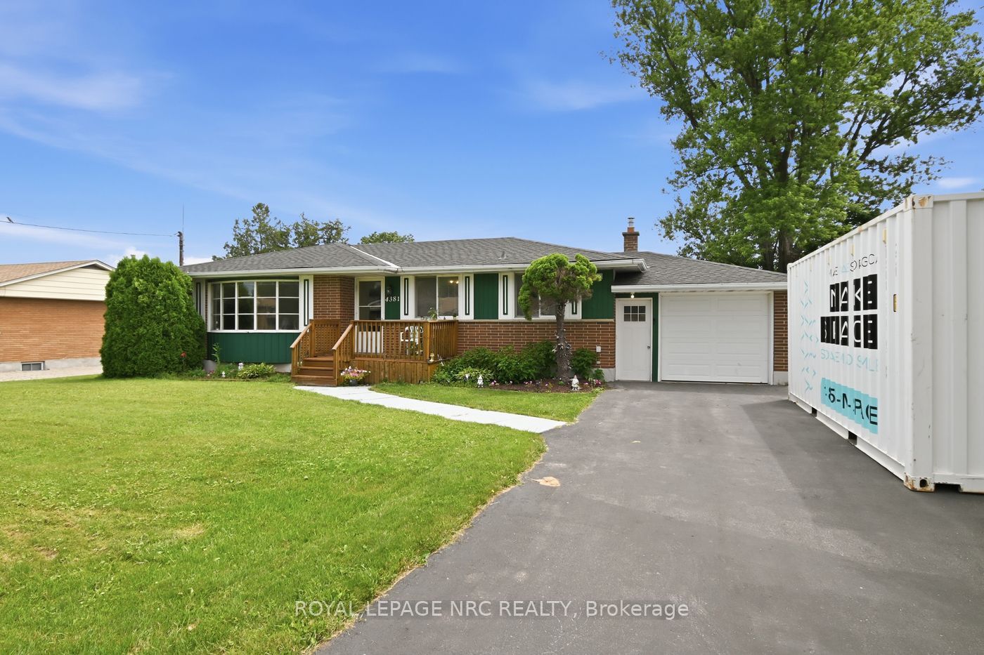 4381 Jackson Street, Lincoln, ON L3J 0N9