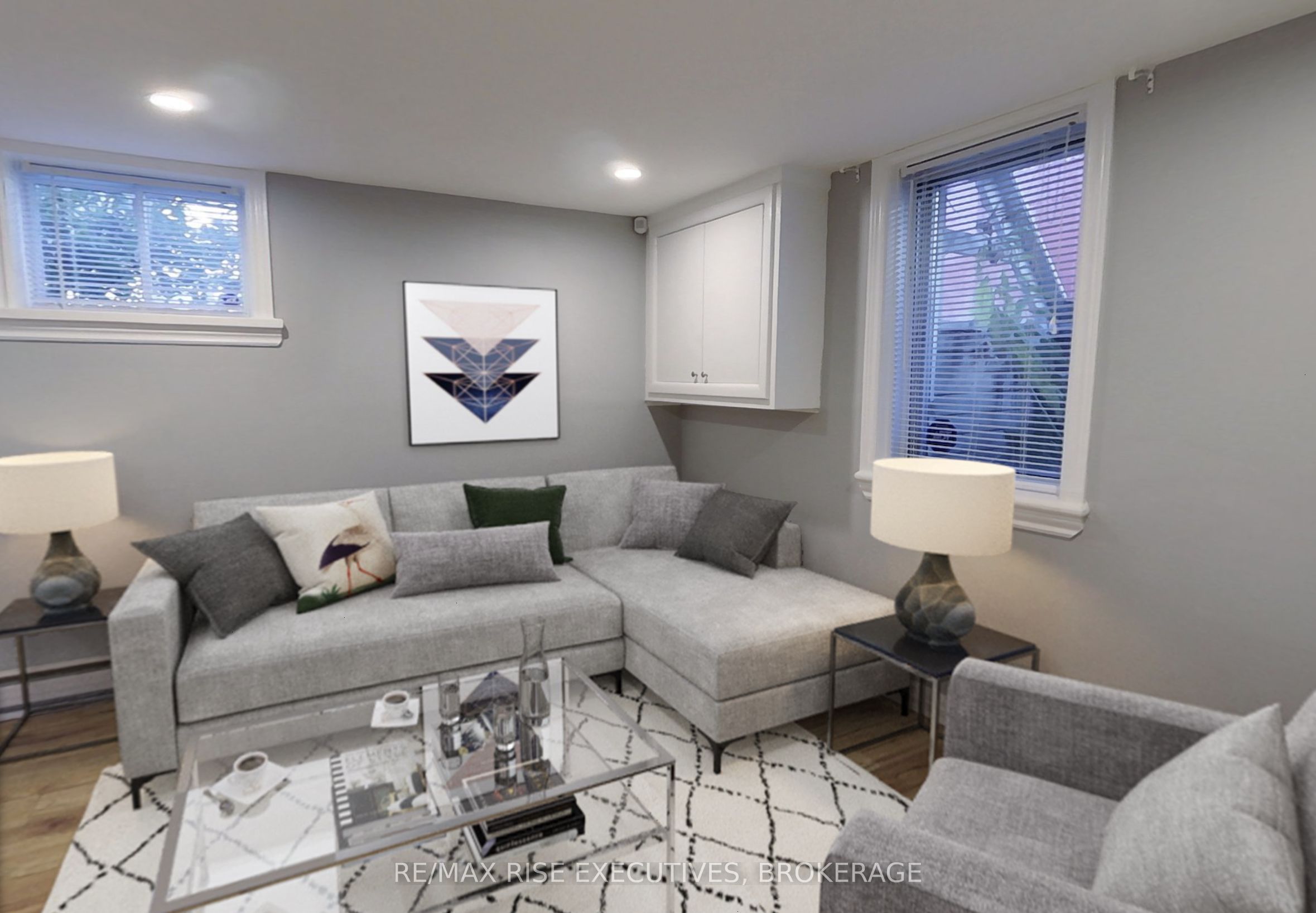2 Howard Crescent 2, Kingston, ON K7M 3C6 photo 5