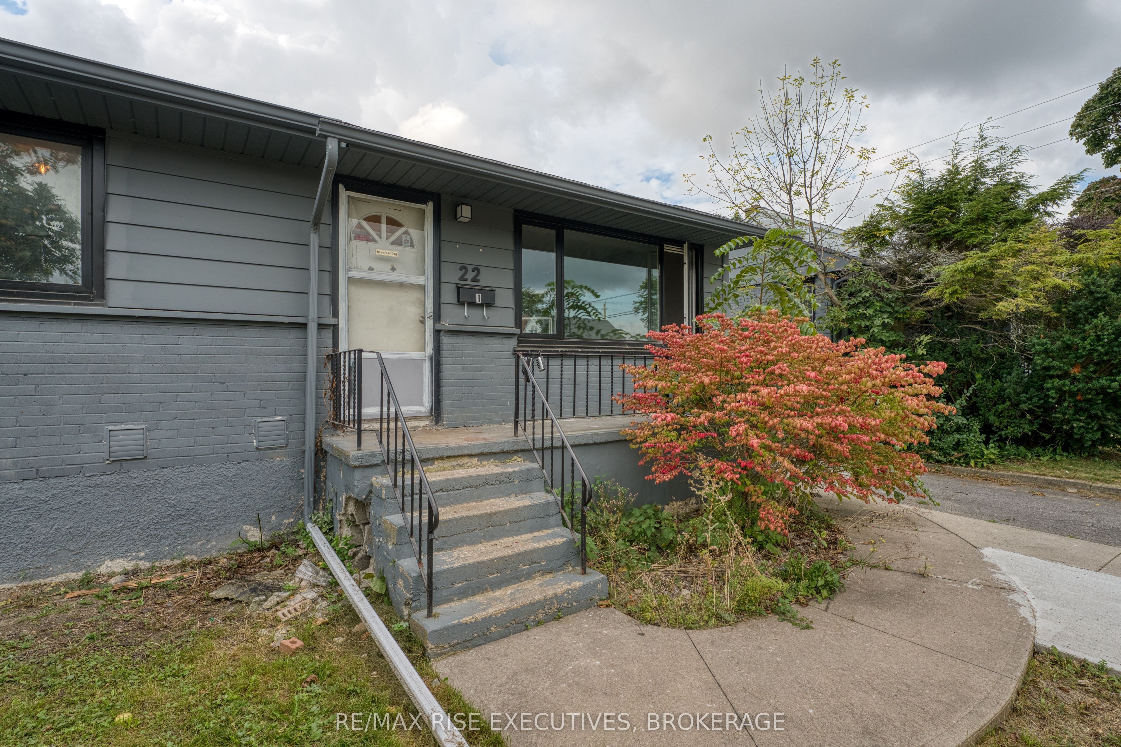 22 Ruskin Street 1, Kingston, ON K7K 2N3