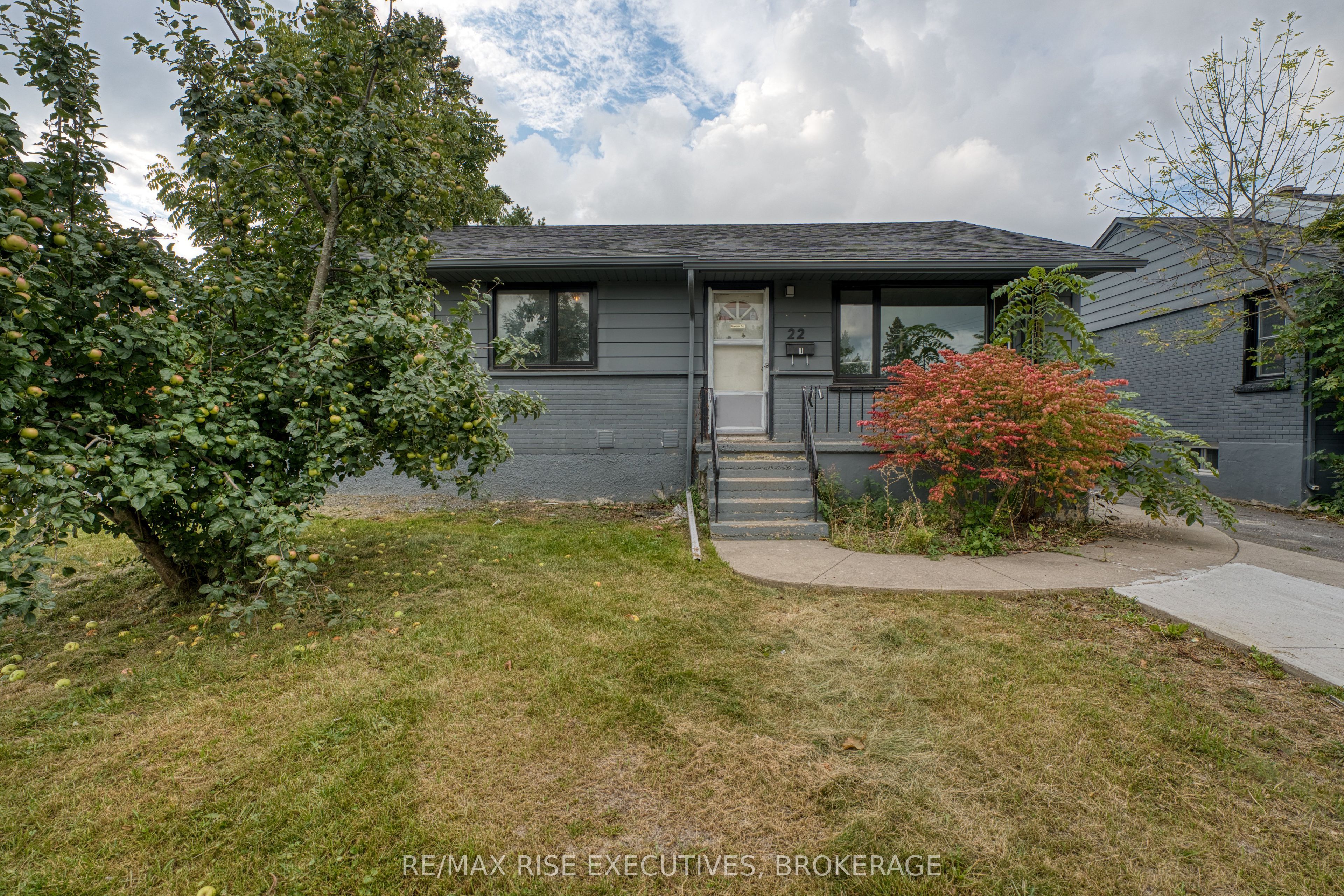 22 Ruskin Street 1, Kingston, ON K7K 2N3 photo 2