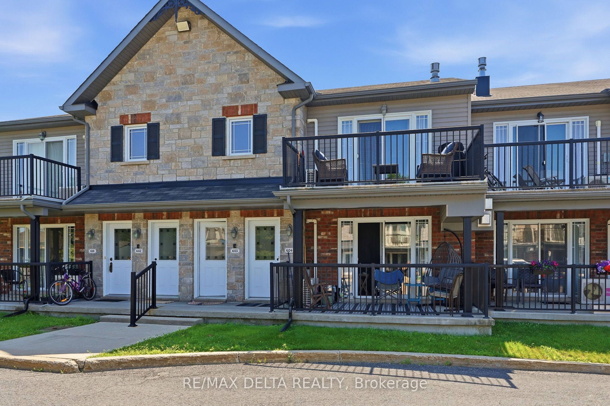 204 Eliot Street 603, Clarence-Rockland, ON K4K 0G4