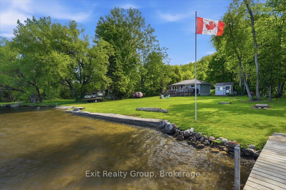 14 Cedar Lane, Quinte West, ON K0K 2C0