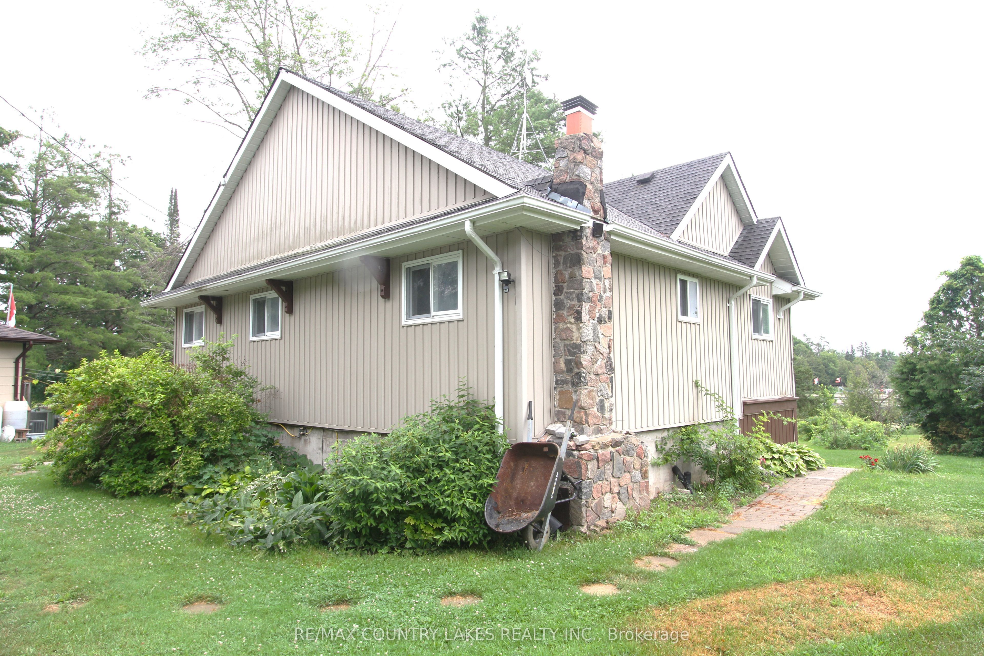16 Hummingbird Lane, Kawartha Lakes, ON L0K 1B0 photo 3