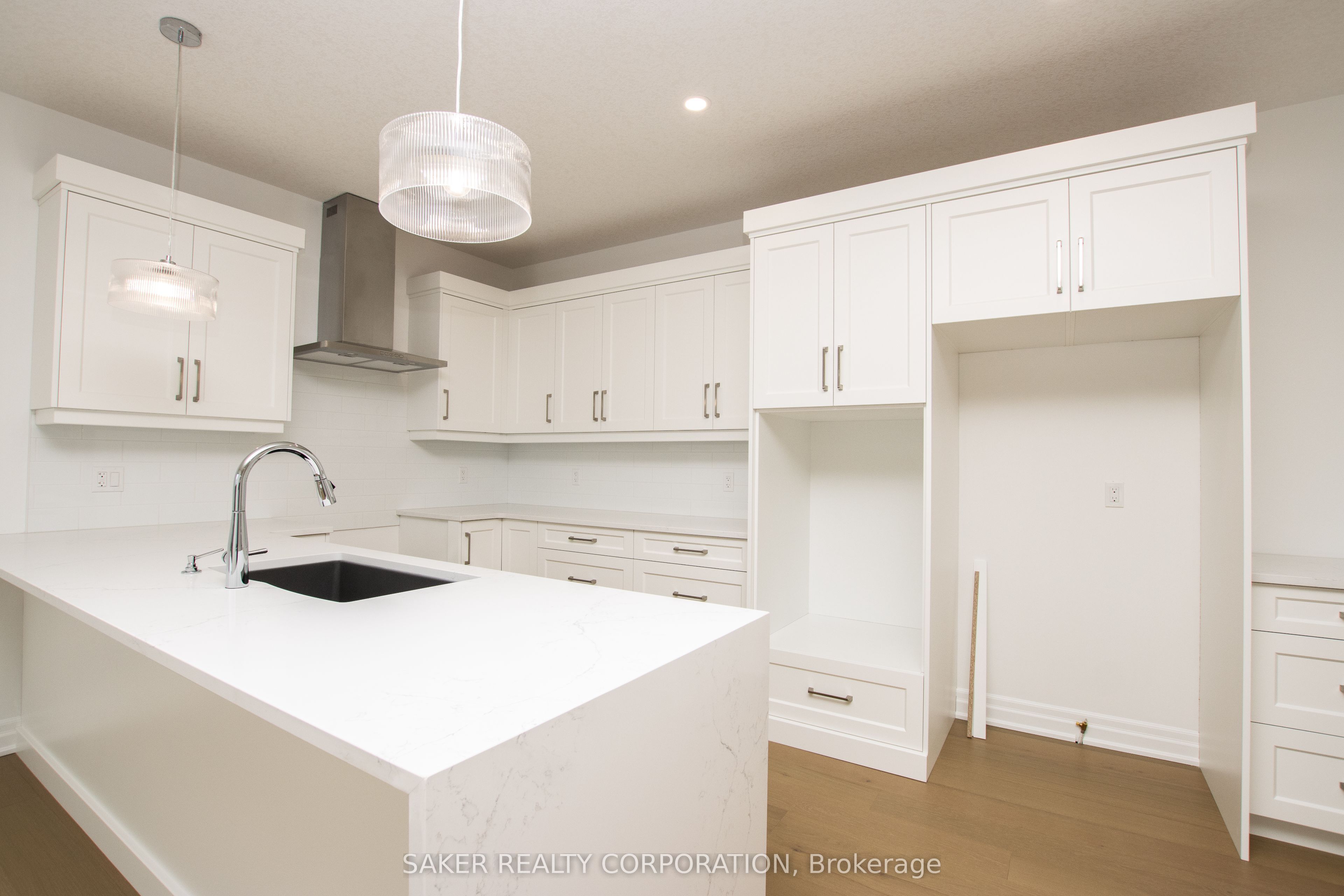534 REGENT Street, Strathroy-Caradoc, ON N0L 1W0 photo 3