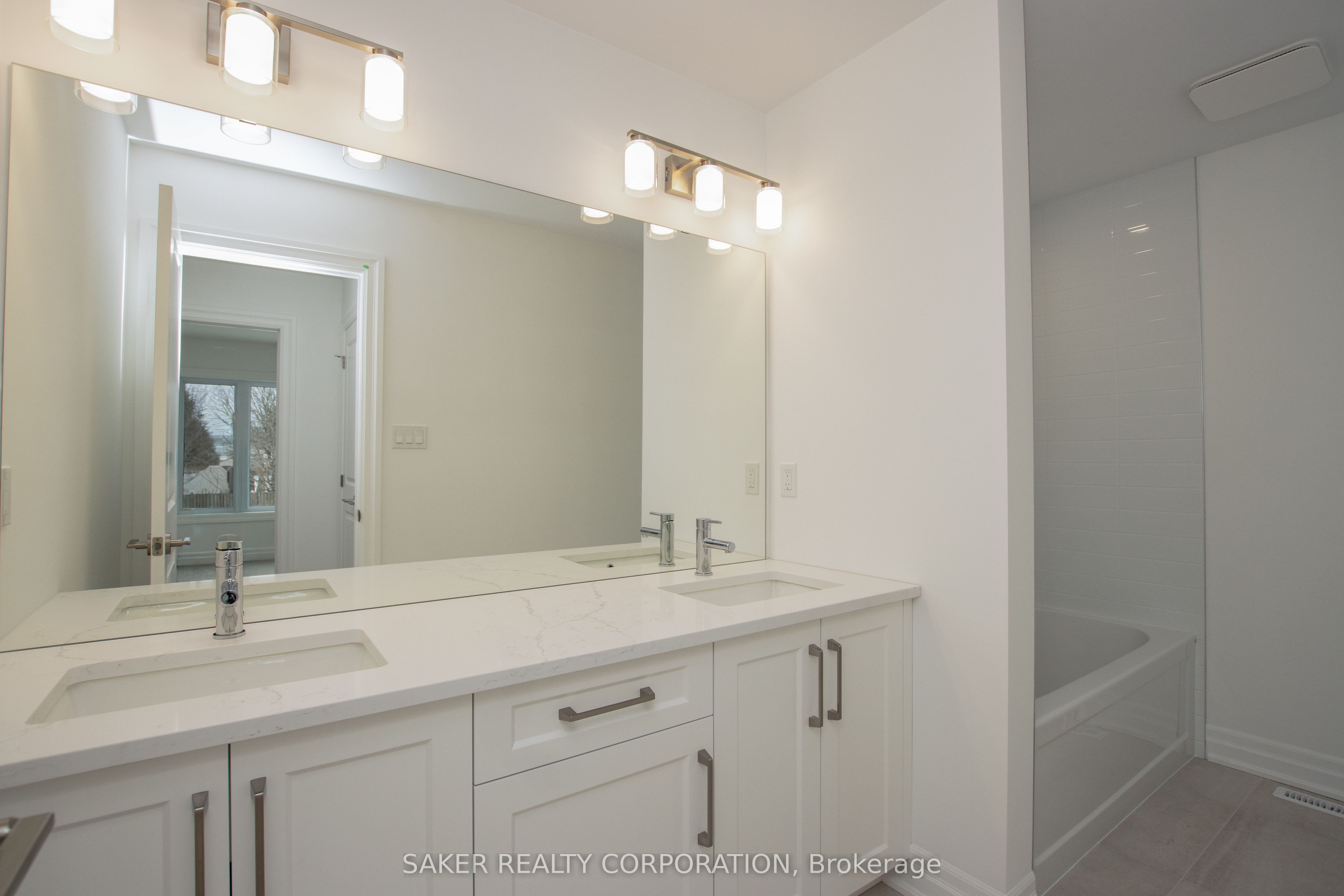 534 REGENT Street, Strathroy-Caradoc, ON N0L 1W0 photo 4